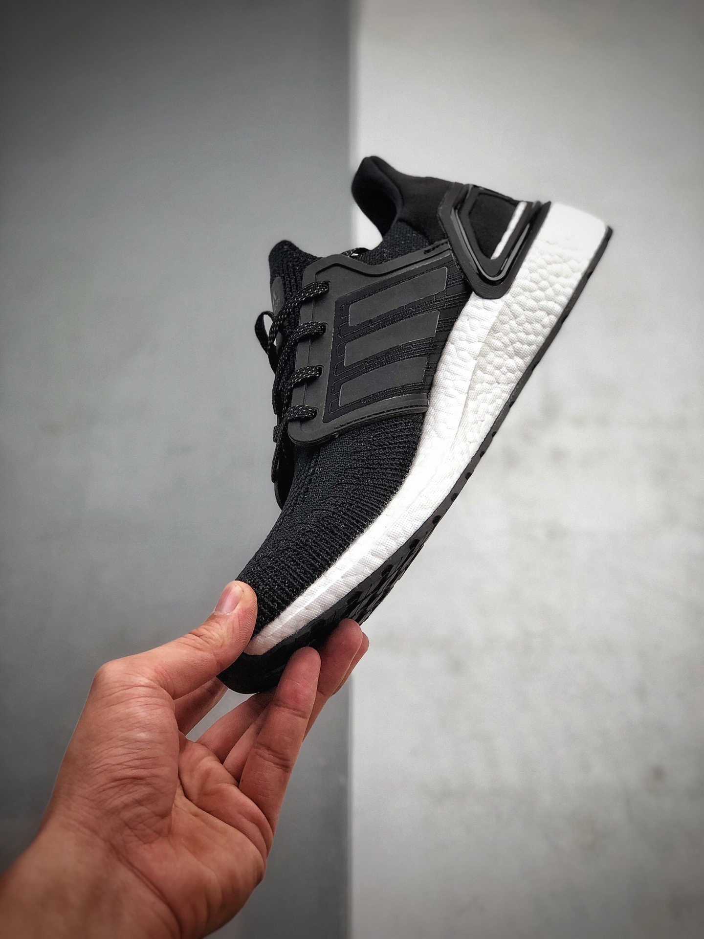 180  Adidas 阿迪达斯 Ultra Boost 20 爆米花中底休闲跑步鞋