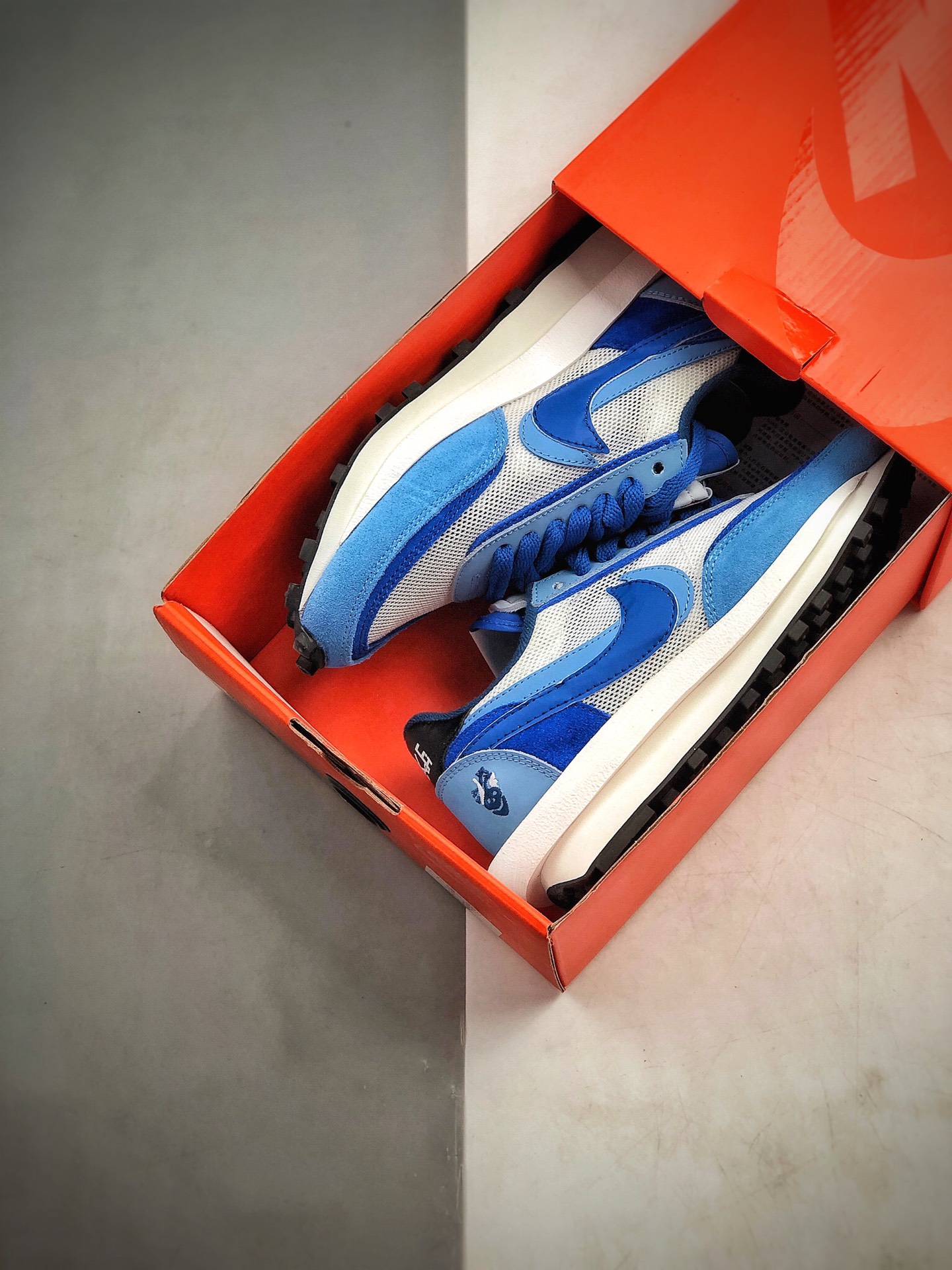200  Sacai x Nike LVD Waffle Daybreak 情人节双钩双鞋舌 货号:BV2552-401