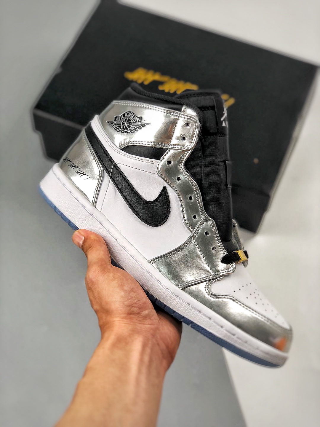 Envío contra reembolso Air Jordan 1 "Pass The Torch" Leonard plateado electrochapado N.º de producto: AQ7476 016 Horma …