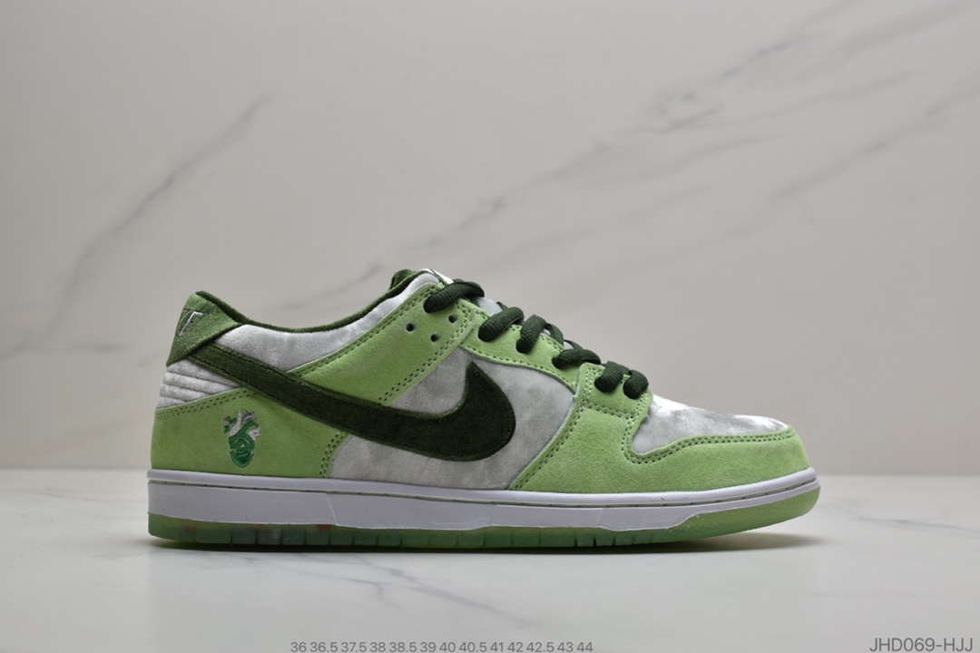 190  StrangeLove x Nike SB Dunk Low”Valentine's Day”扣篮系列低帮经典百搭休闲运动板鞋“情人节丝绒”CT2552-331