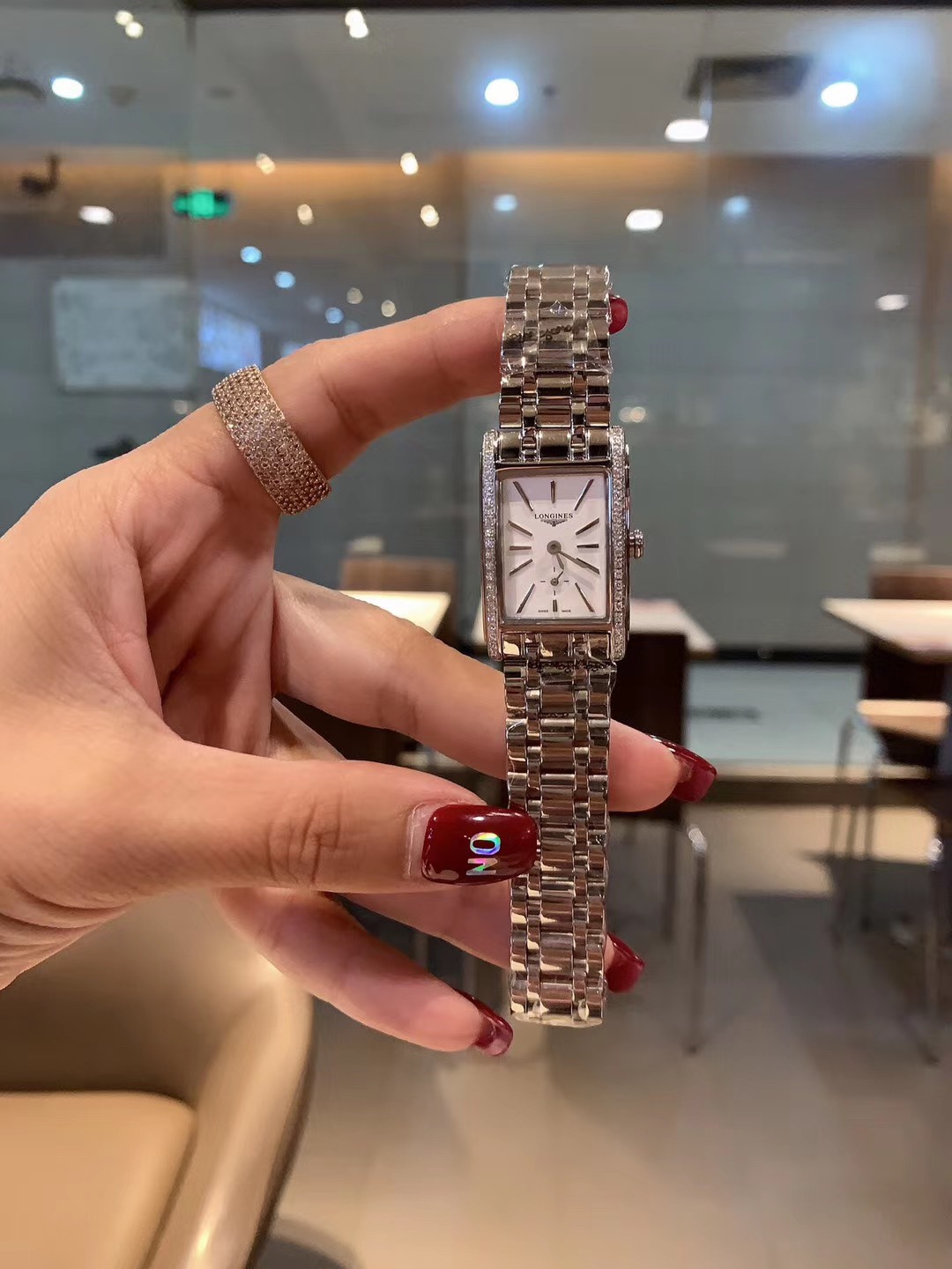 Longines 浪琴黛绰维纳系列女表