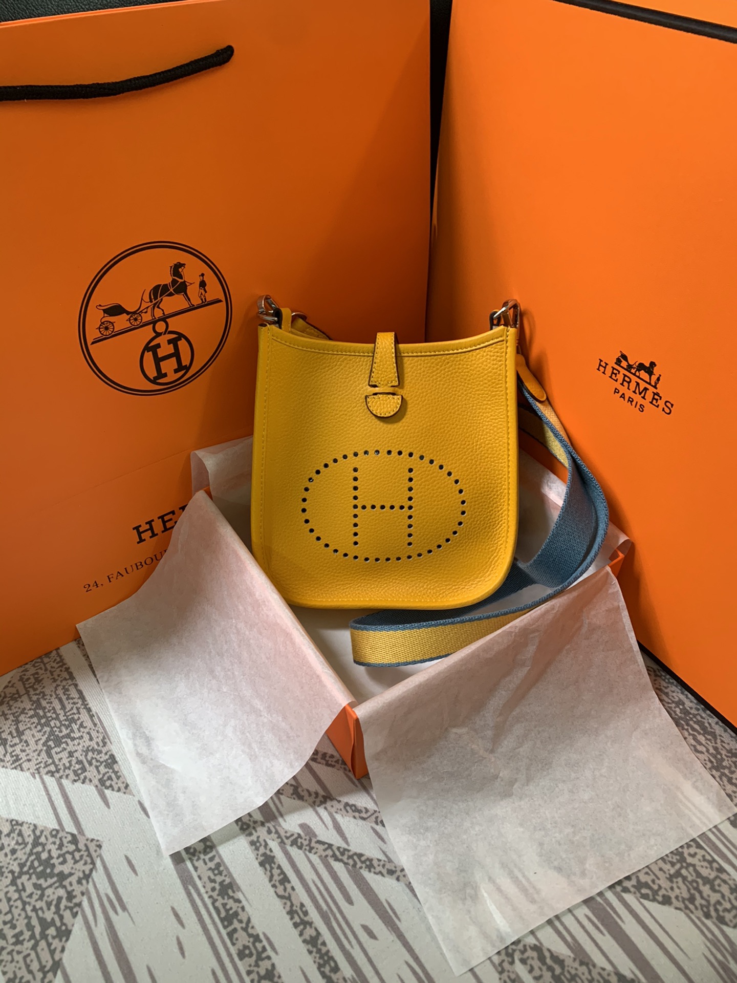 Evelyne mini 伊芙琳迷你 Togo 牛皮バッグ 手感超ソフト