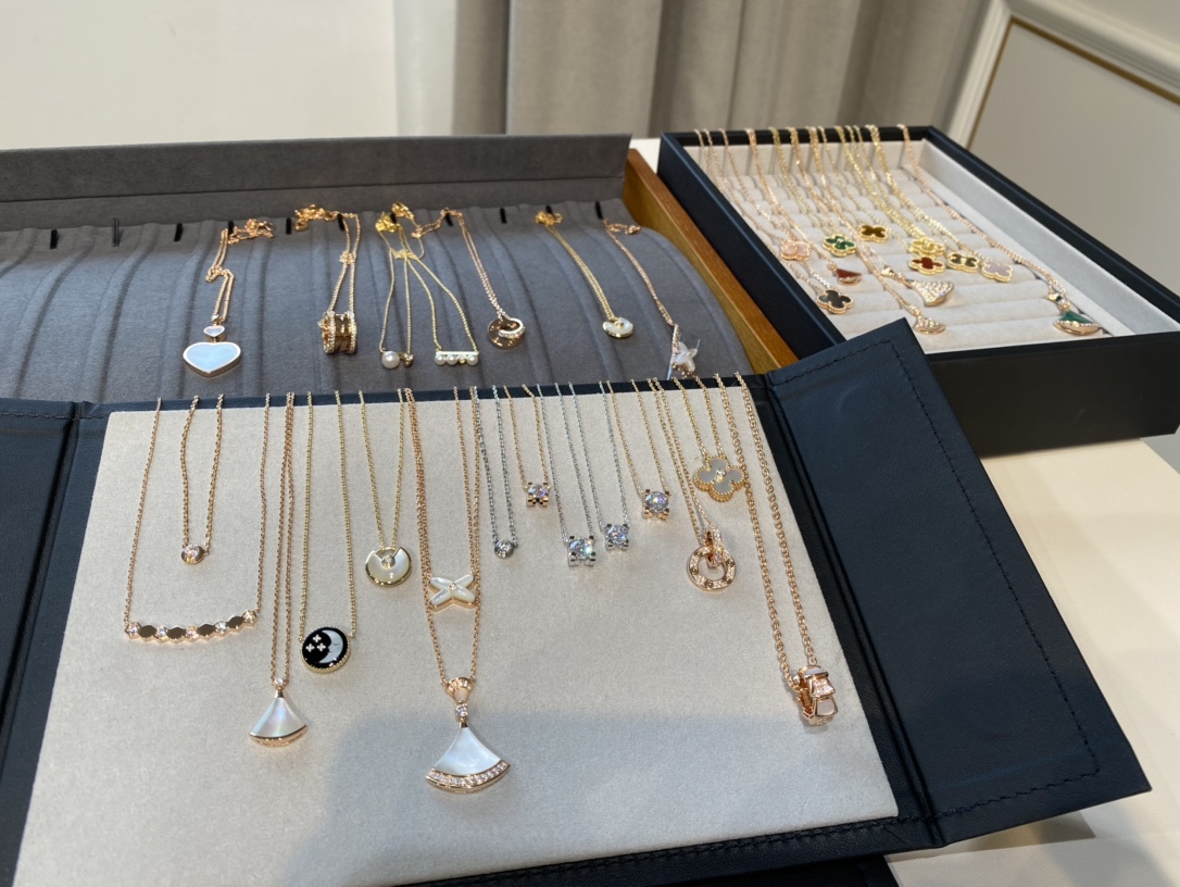 NO:634335,A real shot of famous brand necklaces, necklace, Cartier high-end jewelry19860909大牌项链实拍一盘,,necklace,卡迪亚高端饰品,Jewelry