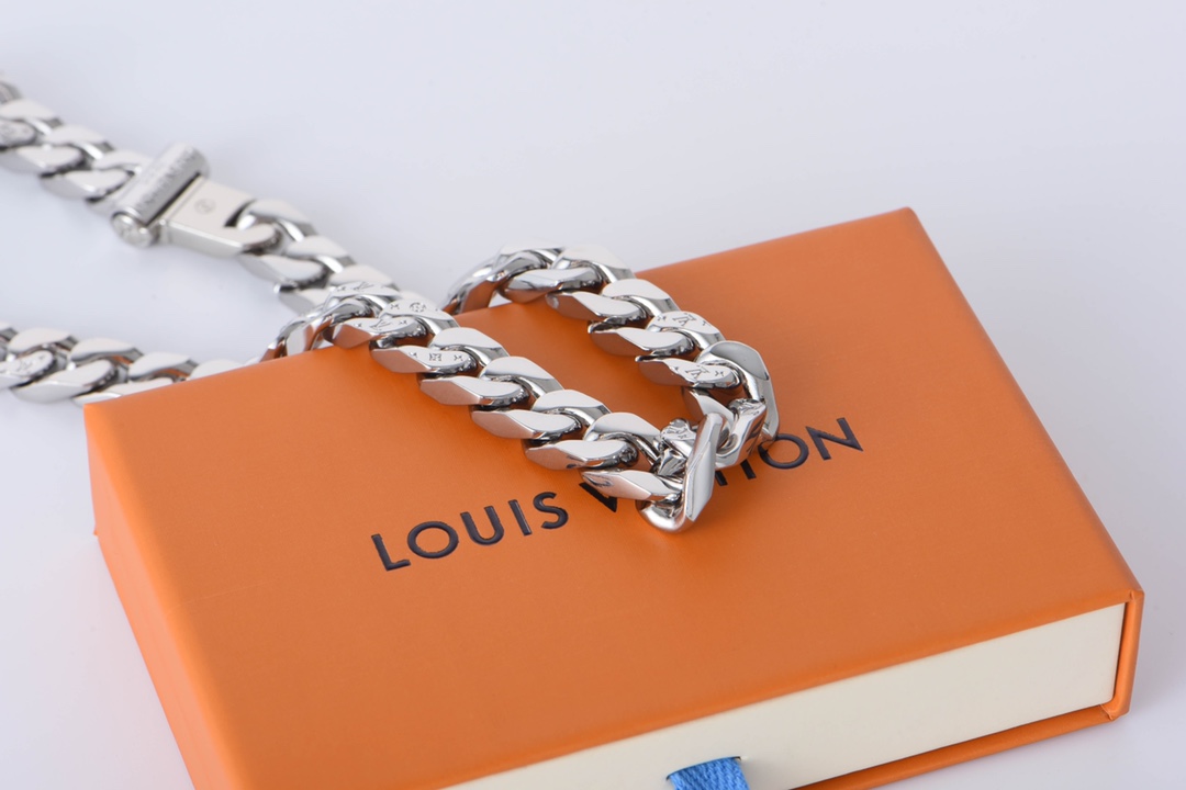 280 Louis Vutton 路易威登20ss Chain Links银色项链