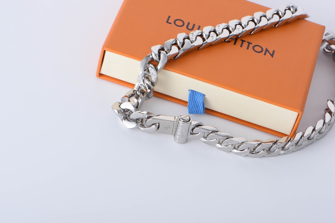 280 Louis Vutton 路易威登20ss Chain Links银色项链