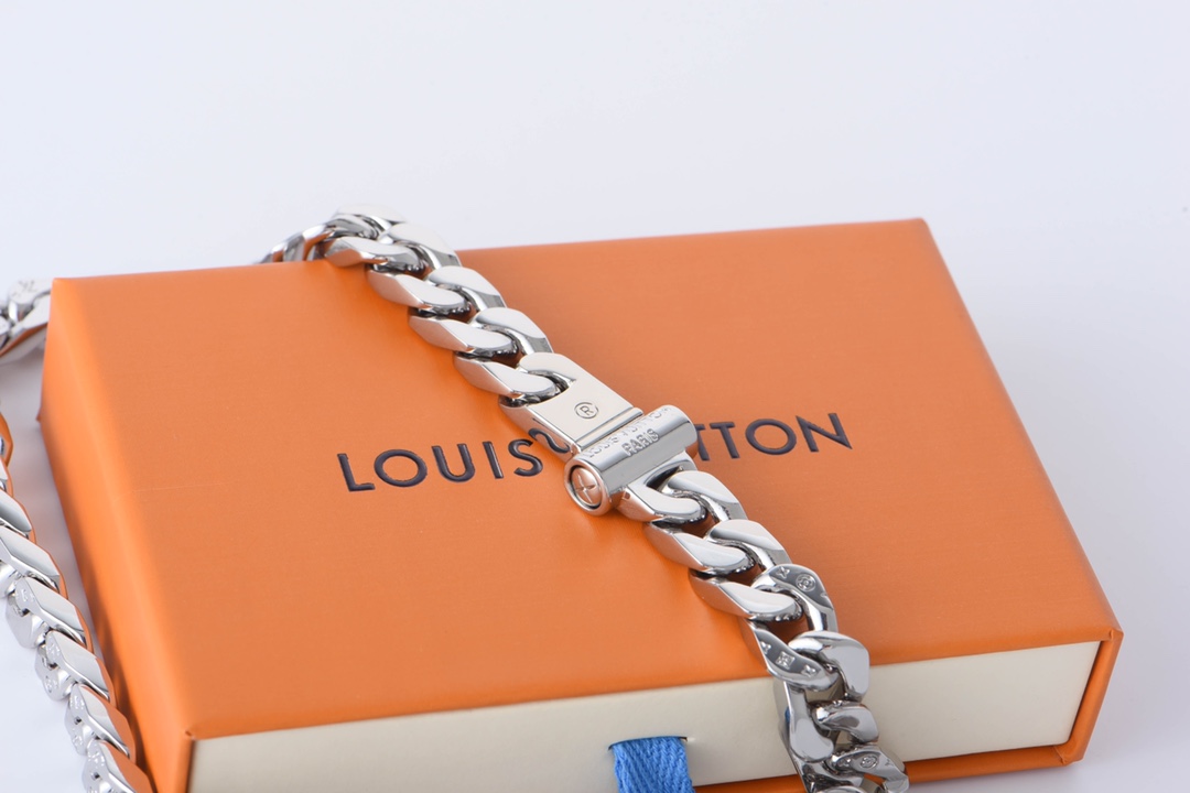 280 Louis Vutton 路易威登20ss Chain Links银色项链