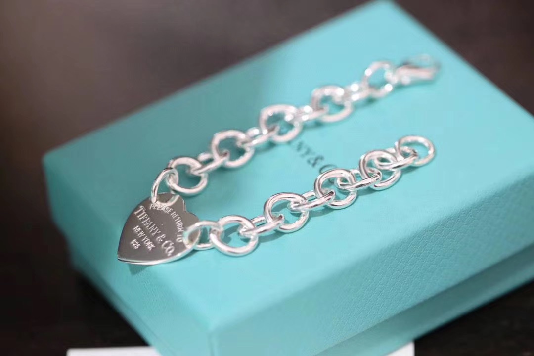 Tiffany & Co. Tiffany&Co.蒂芙尼心形心牌手链
