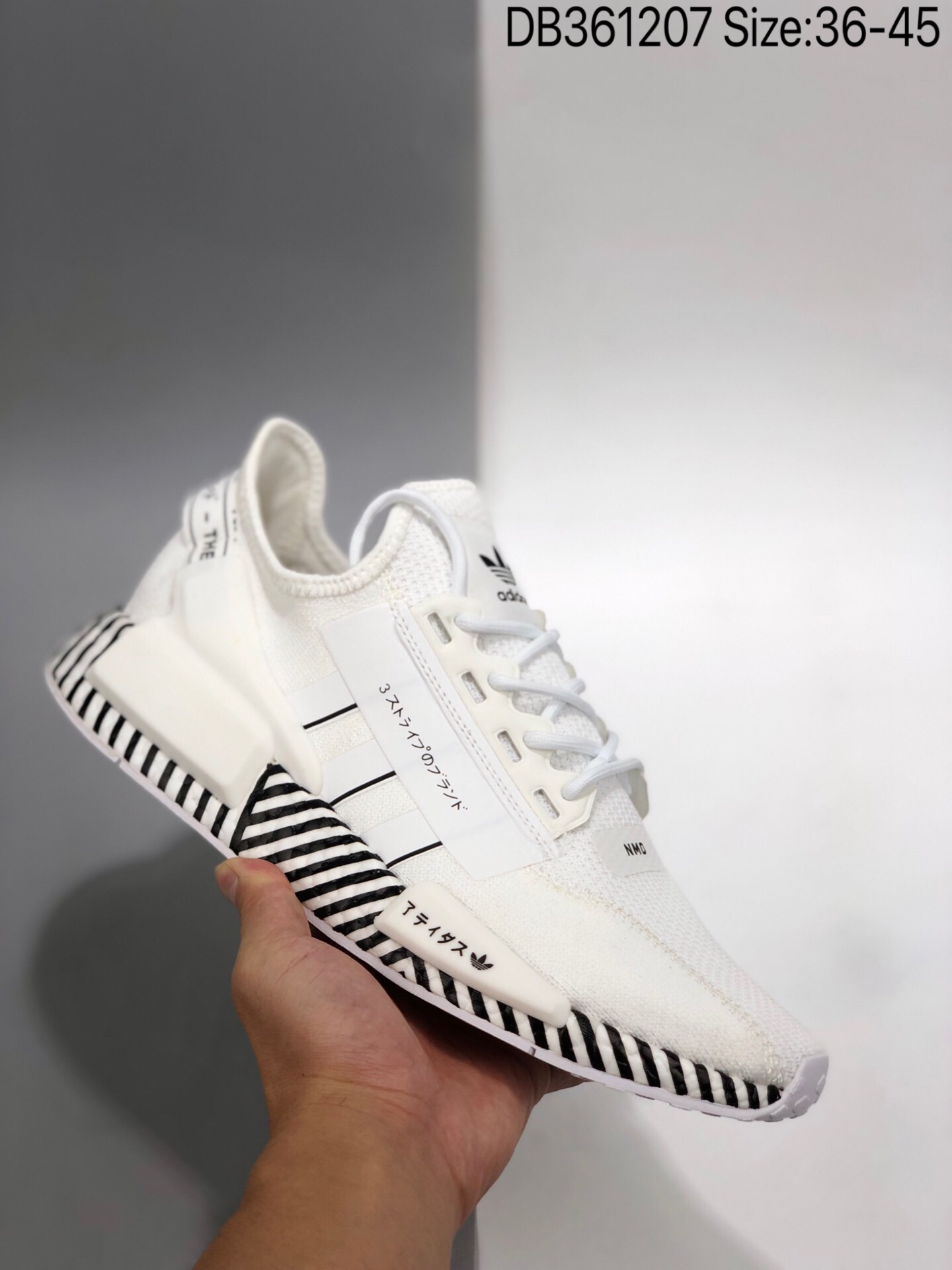 💰180 公司级 巴斯夫 阿迪达斯/Adidas NMD R-1 街头风经典百搭跑步鞋 以鞋型、角度和面料，力求展现 adidas创新传统，采用时髦廓形，以抢眼外形诠释经典细节，为鞋款注入活力。搭配 Boost中底，助你舒适迈步 货号：FY2105 尺码：36 36.5 37 38 38.5 39 40 40.5 41 42 42.5 43 44 44.5 45 DB361207