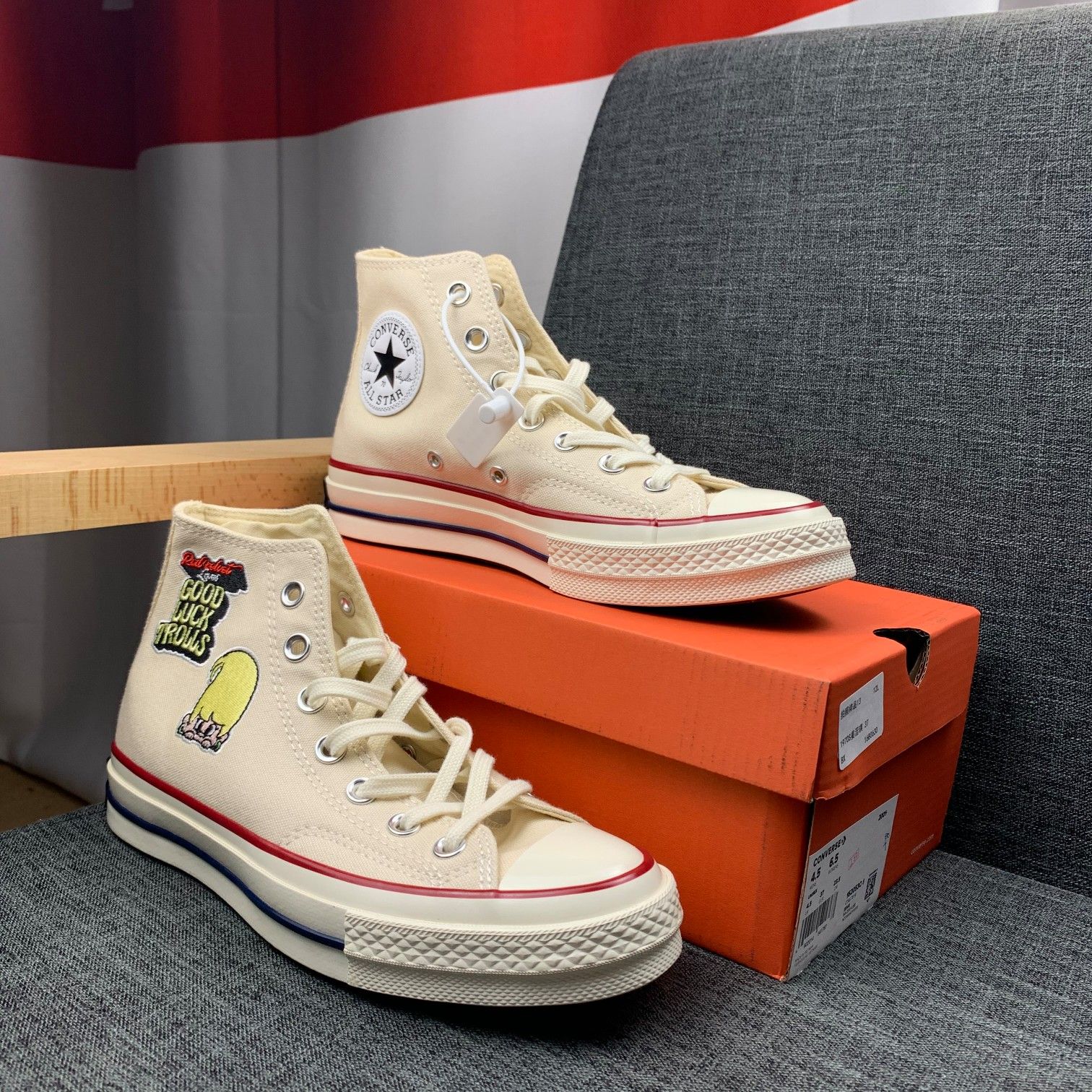 韩国时尚女王姜涩琪签名版 点燃奶白色创造力 签 - 佰特万斯匡威