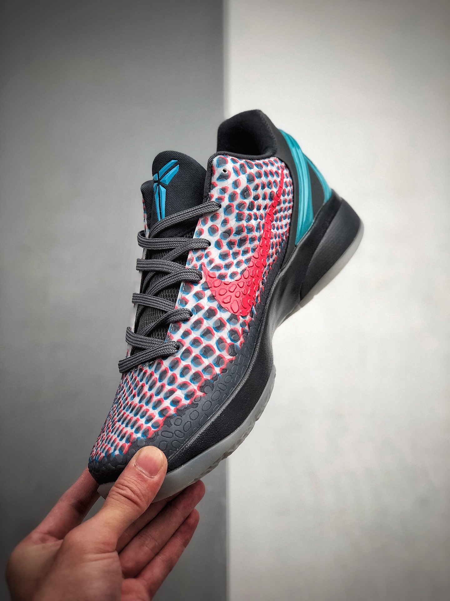 250 Nike Kobe 6 V 3D 好莱坞ZK 6是第一双科比将自己的绰号Black Mamba与自己的签名鞋DD2305-003