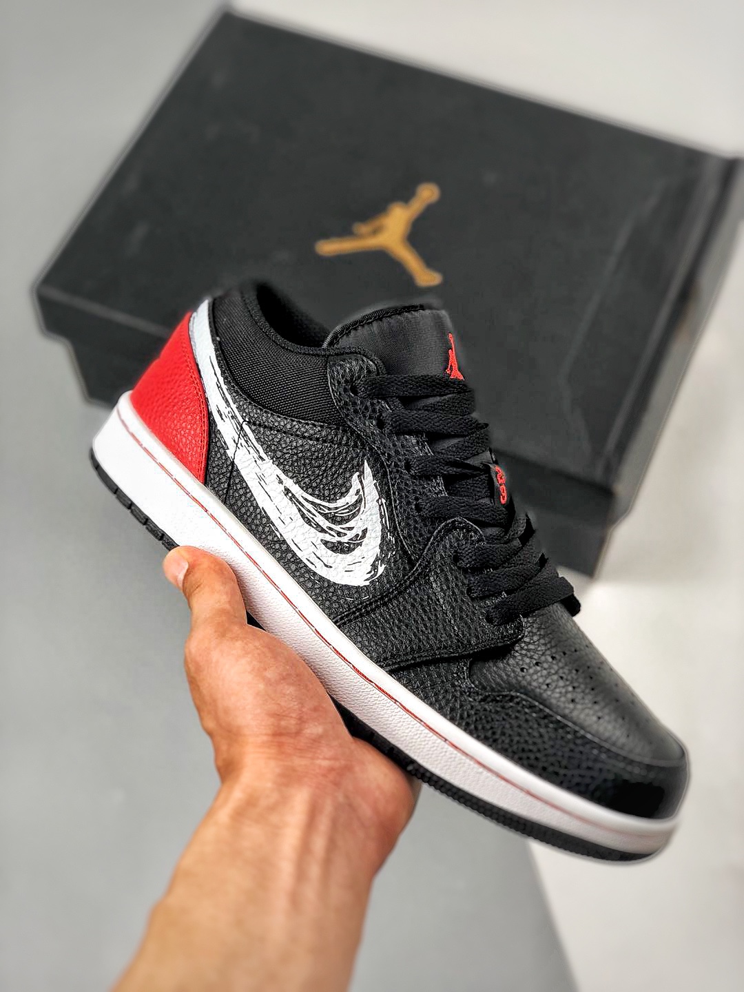 Apoyo contra reembolso Air Jordan 1 LOW negro/rojo/grafiti pintado a mano, zapatillas casuales de caña baja, color ofic…