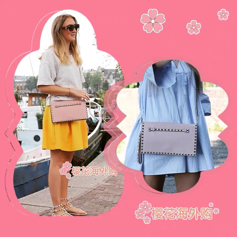 、Vacation. 华伦天奴💥专柜经典款，常年好卖❤❤❤Valentino Rocksud 超火《手包