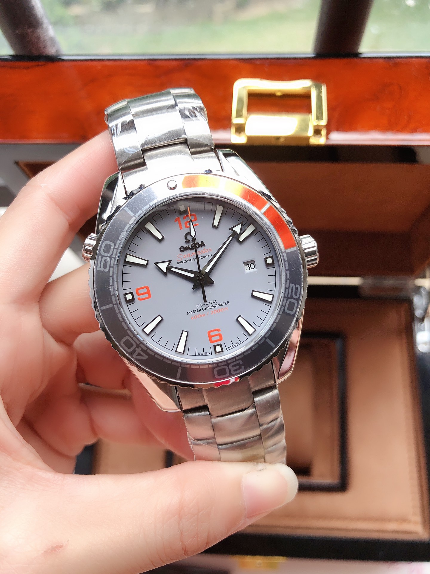 OMEGA欧米茄 海洋600米 メンズ自動機械腕時計 316L精鋼 & 夜光機能