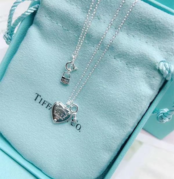Tiffany & Co. Tiff*ny&Co. 心锁 纯银 锁骨项链