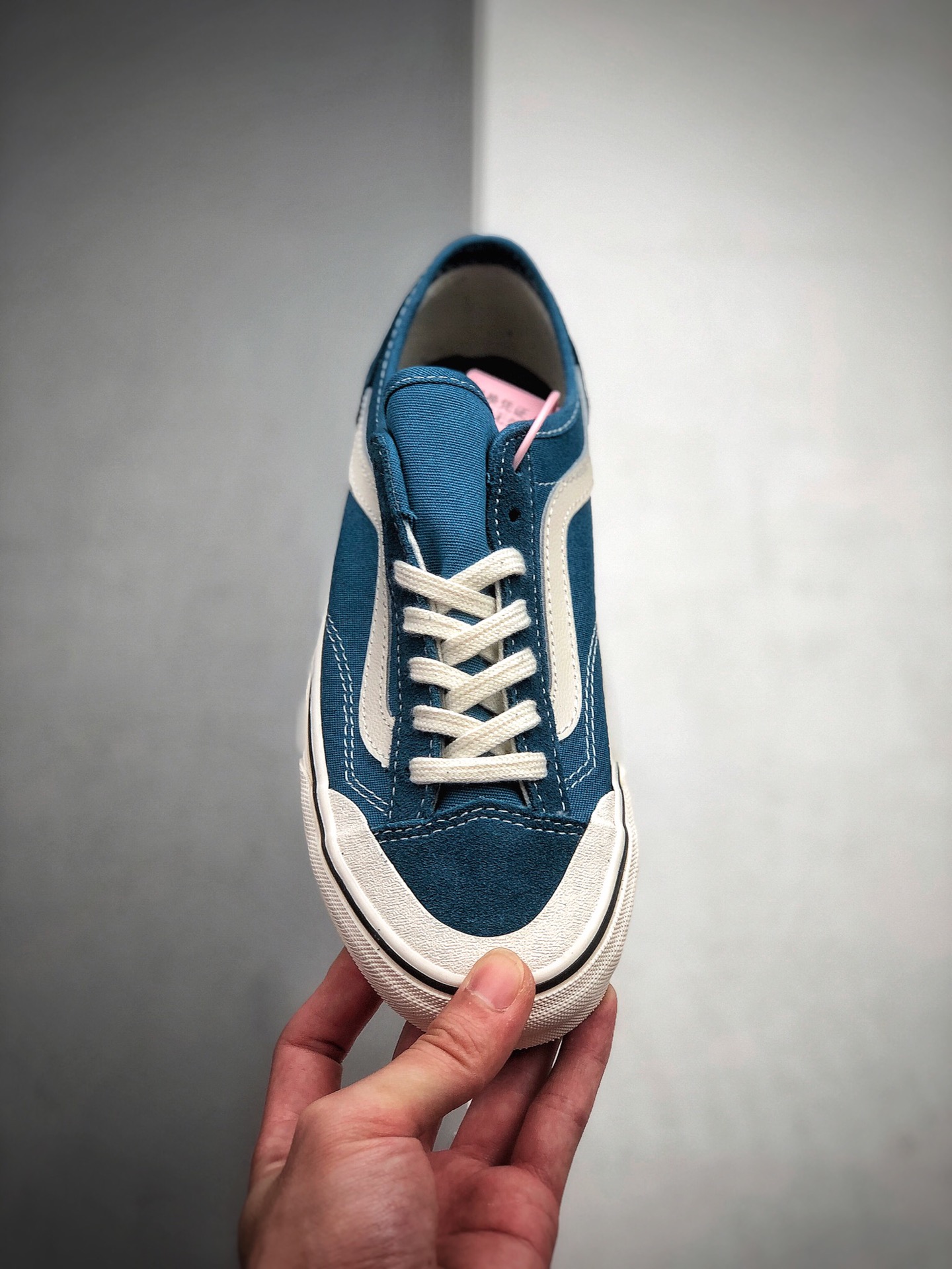 150  Vans Style 36 Cecon SF 半月包头大巴车 权志龙包头杀人鲸 VN0A3MVL24M