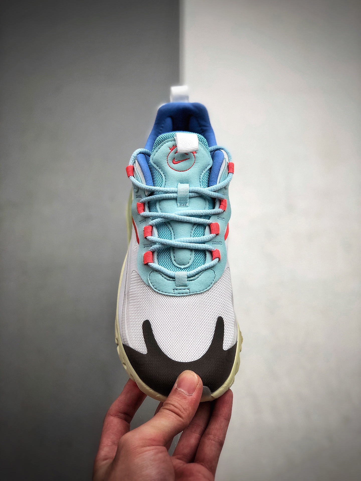 240 耐克TRAVIS SCOTT X NIKE AIR MAX 270 REACT 270V2 “淡奶油”  CT2864-100