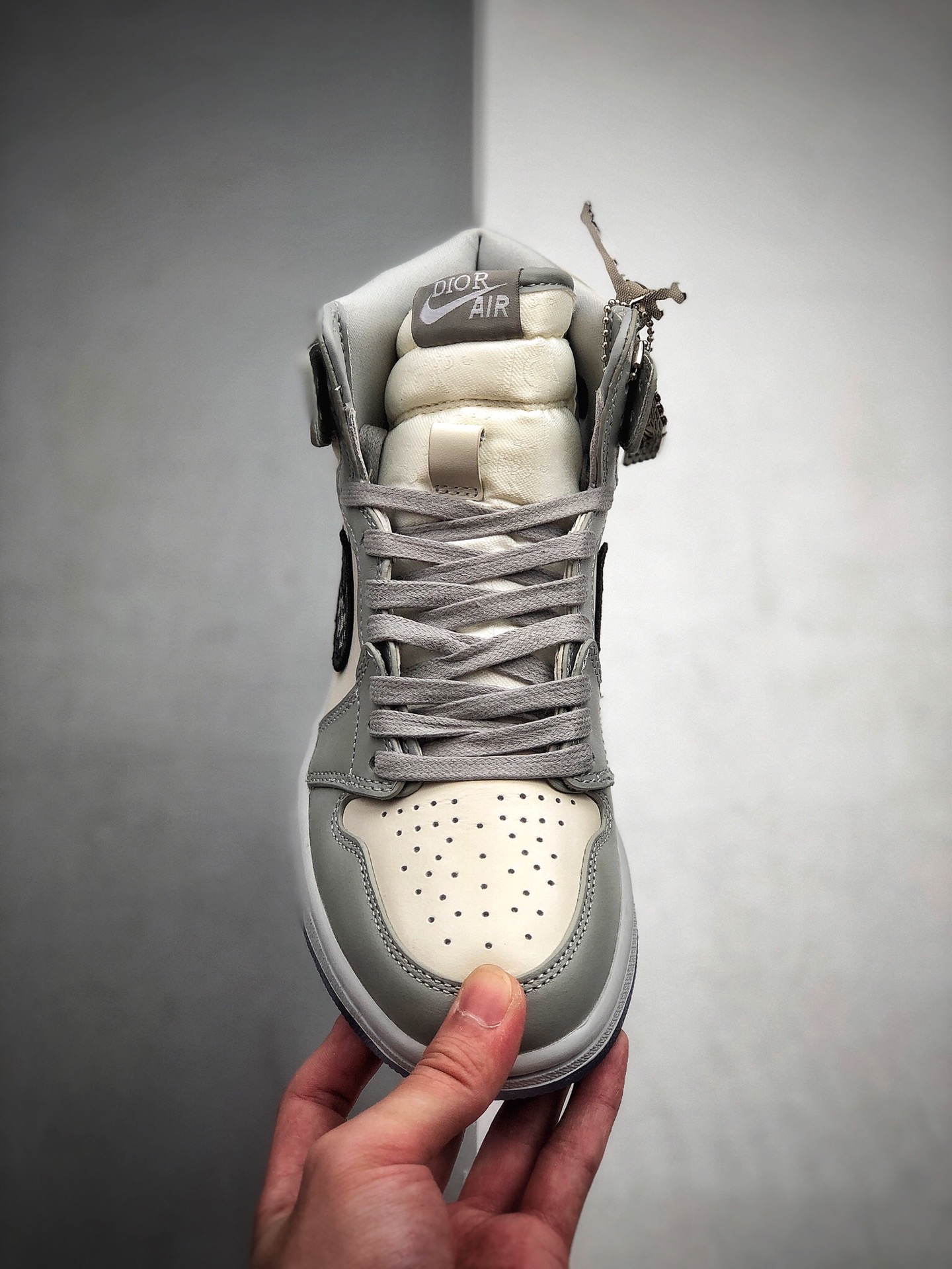 350  原盒 、耐克 Dior x Air Jordan 1 High OG “迪奥联名”AJ1中邦休闲篮球鞋553668-999
