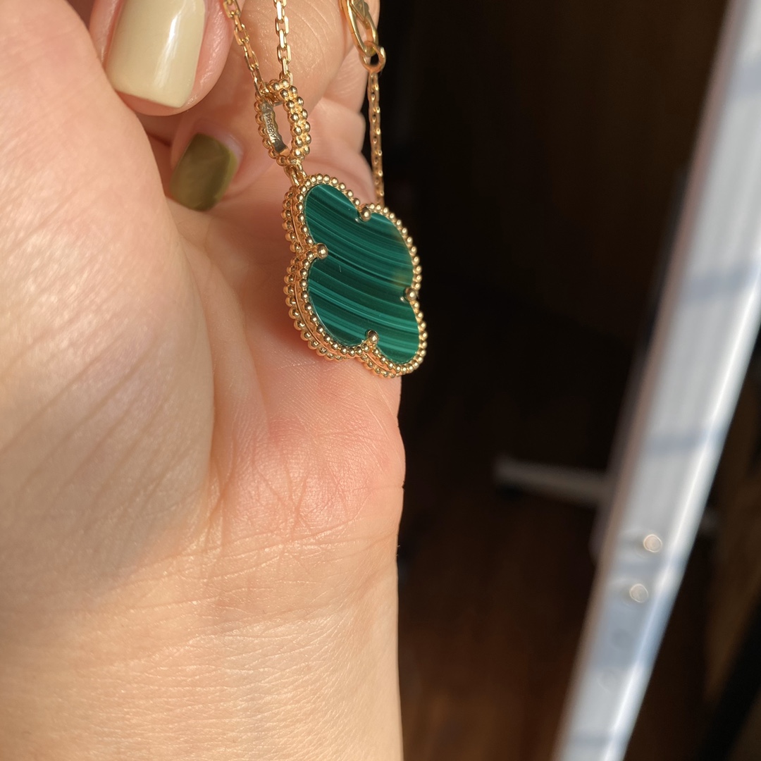 Van Cleef & Arpels VCA大花毛衣链
