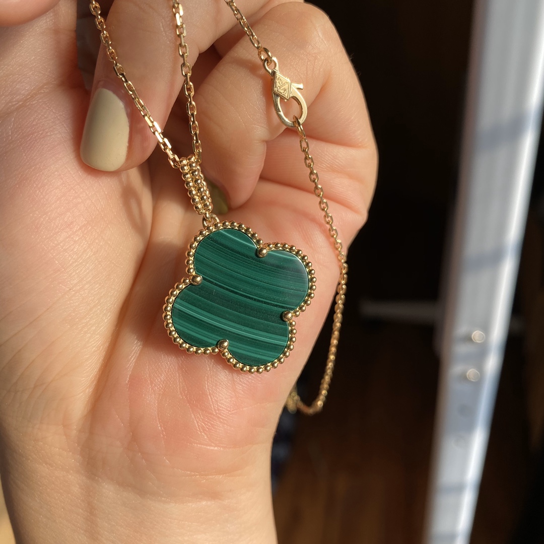 Van Cleef & Arpels VCA大花毛衣链