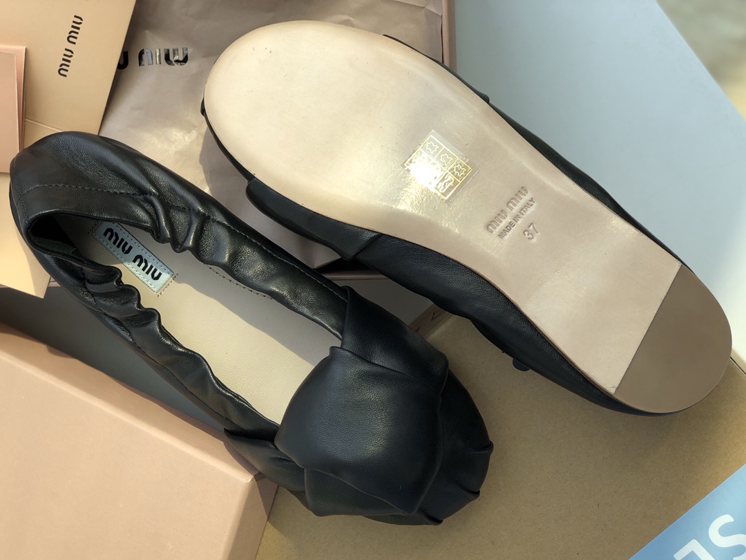 缪缪 Miu Miu 经典高奢皮鞋鞋履高跟鞋 #E5132A6D 9