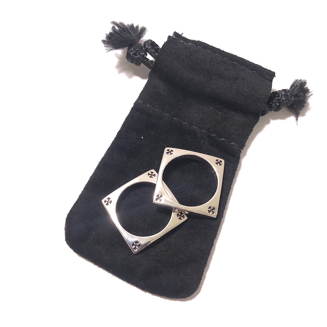 Chrome Hearts 新品上架𝗖𝗵𝗿𝗼𝗺𝗲 𝗛𝗲𝗮𝗿𝘁𝘀 克罗心新品KH方形四十字戒指