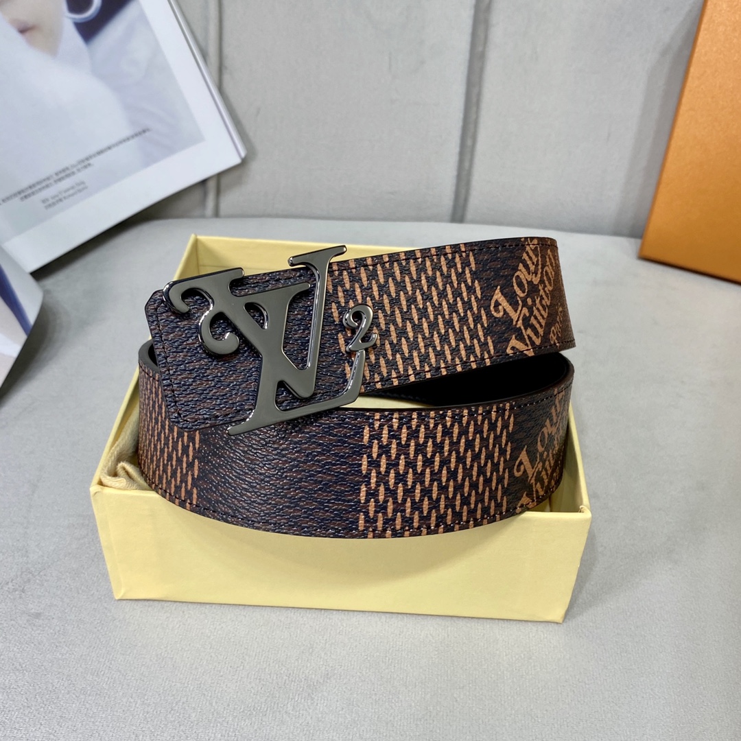 Louis Vuitton Belts Men Calfskin Cowhide