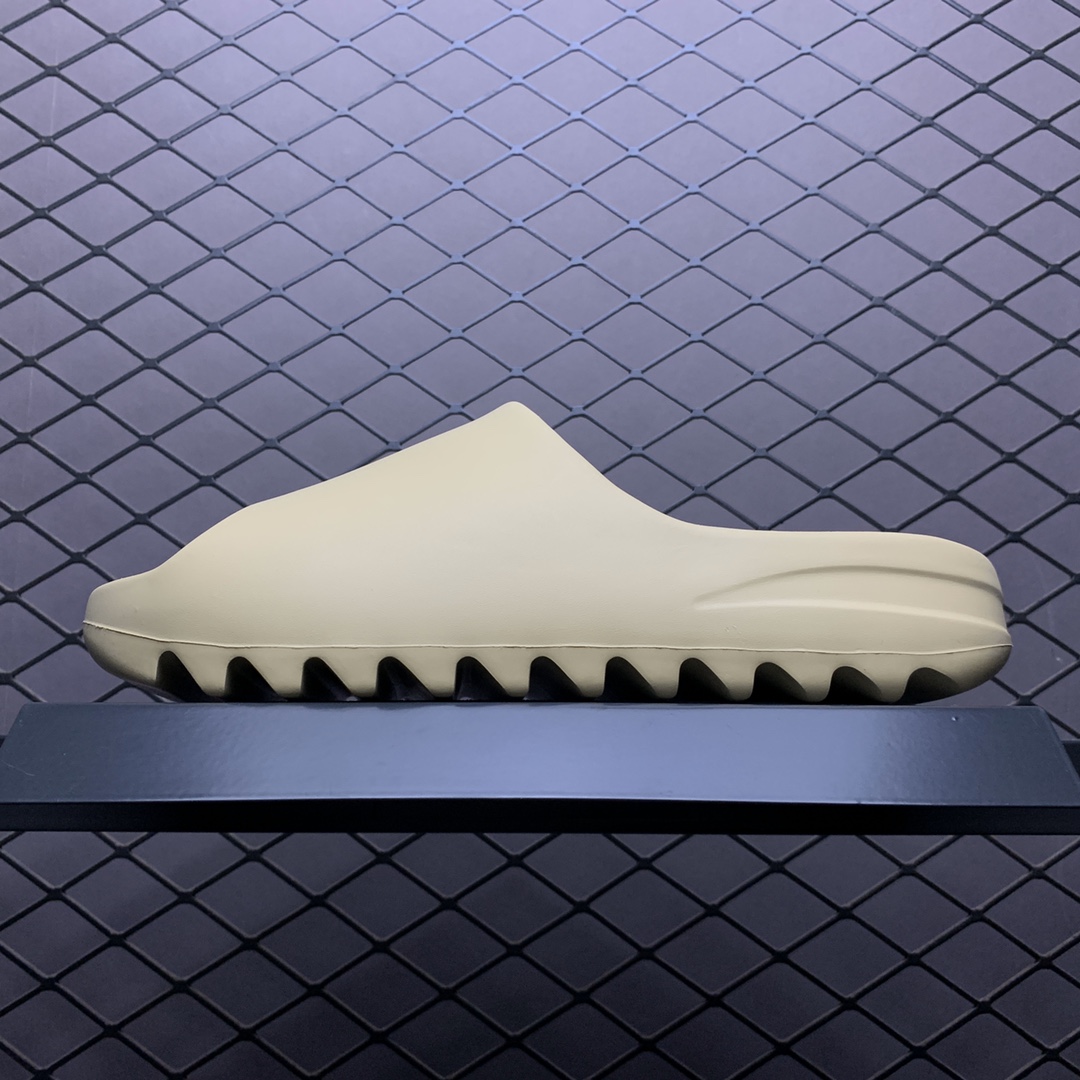 130 Adidas 阿迪达斯 Original Yeezy Slide  Sand FW6344 沙色