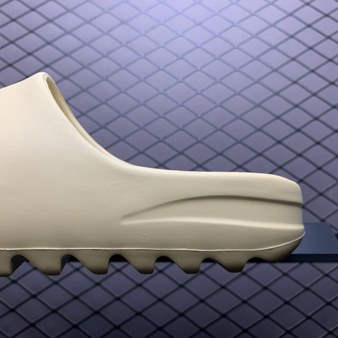 130 Adidas 阿迪达斯 Original Yeezy Slide  Sand FW6344 沙色