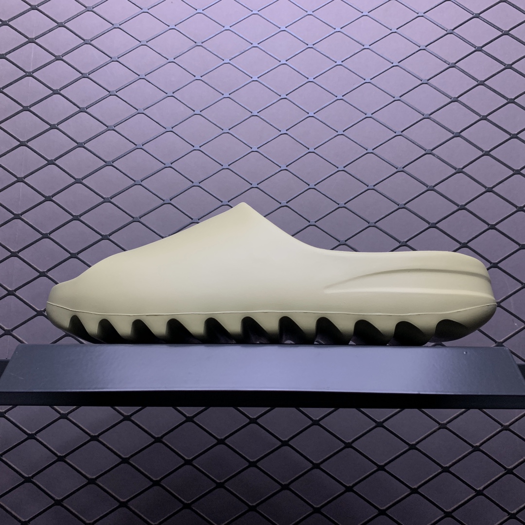 130 Adidas 阿迪达斯 Original Yeezy Slide  Resin FX0494 豆绿 侃爷椰子拖鞋