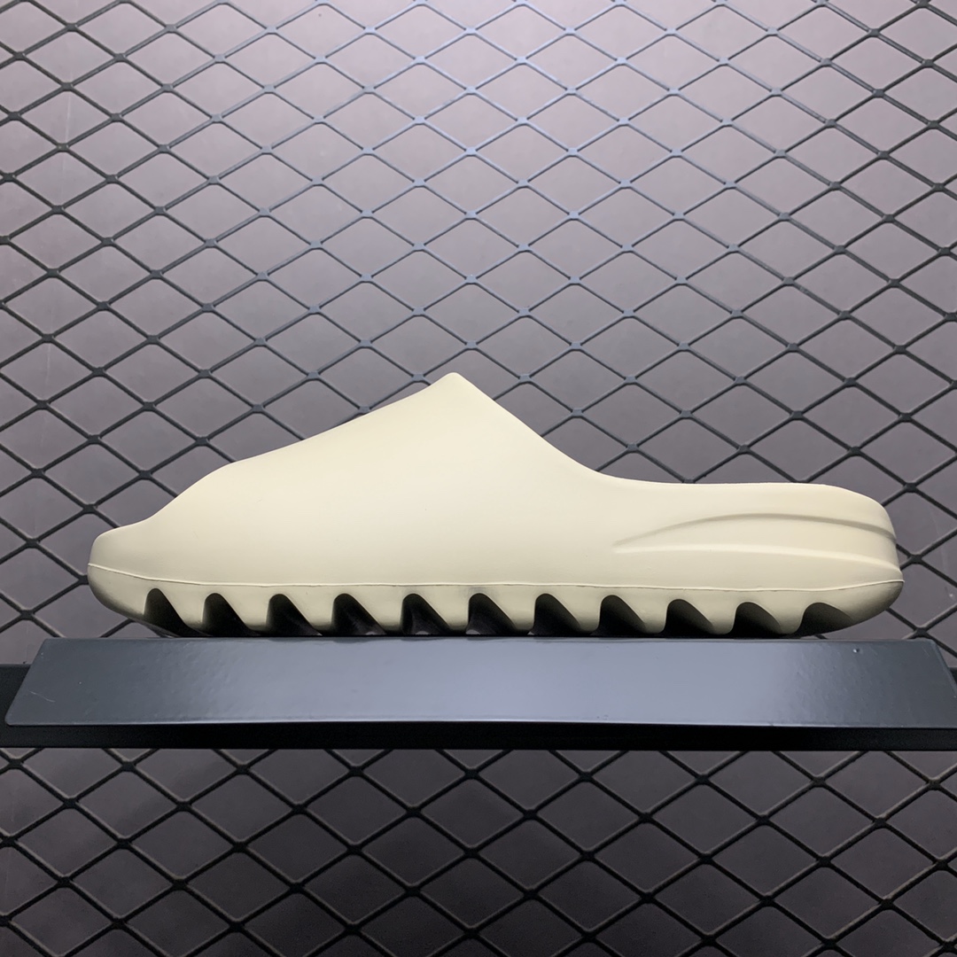 130 Adidas 阿迪达斯 Original Yeezy Slide  Bone FW6345 骨白