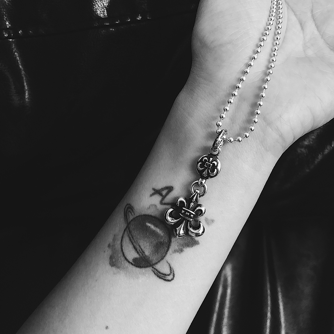 Chrome Hearts 𝗖𝗵𝗿𝗼𝗺𝗲 𝗛𝗲𝗮𝗿𝘁𝘀 克罗心童军花项链