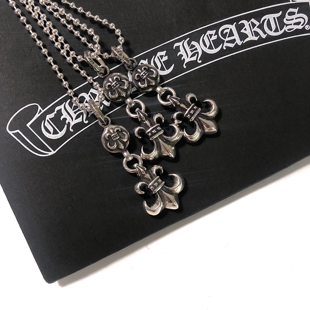 Chrome Hearts 𝗖𝗵𝗿𝗼𝗺𝗲 𝗛𝗲𝗮𝗿𝘁𝘀 克罗心童军花项链