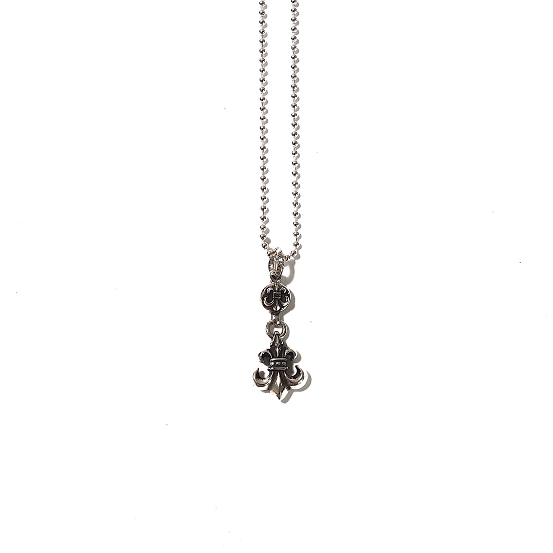 Chrome Hearts 𝗖𝗵𝗿𝗼𝗺𝗲 𝗛𝗲𝗮𝗿𝘁𝘀 克罗心童军花项链