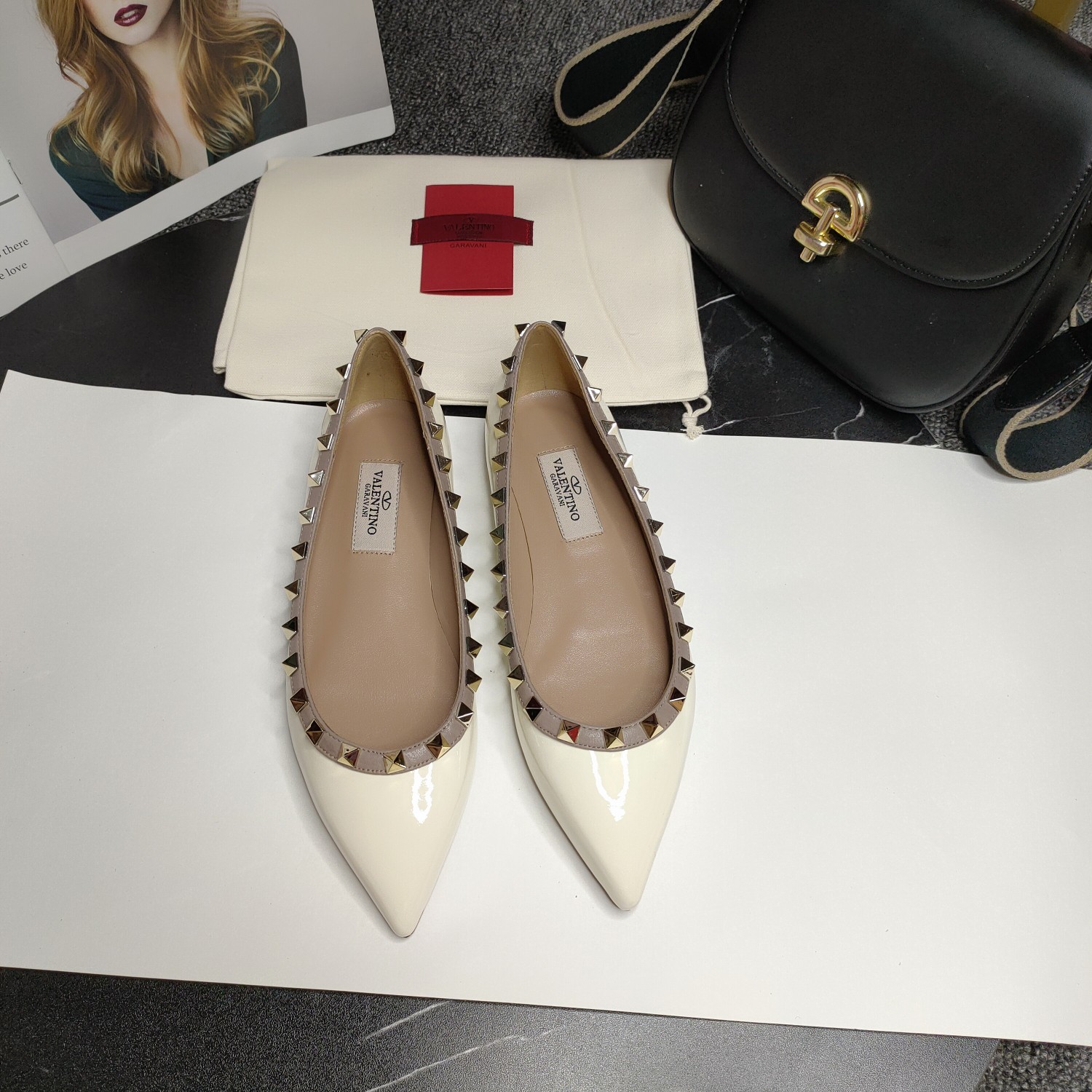 Fashionable Flat-Shoes by Valentin and Warren in High-End Batch 750 - 图片 1