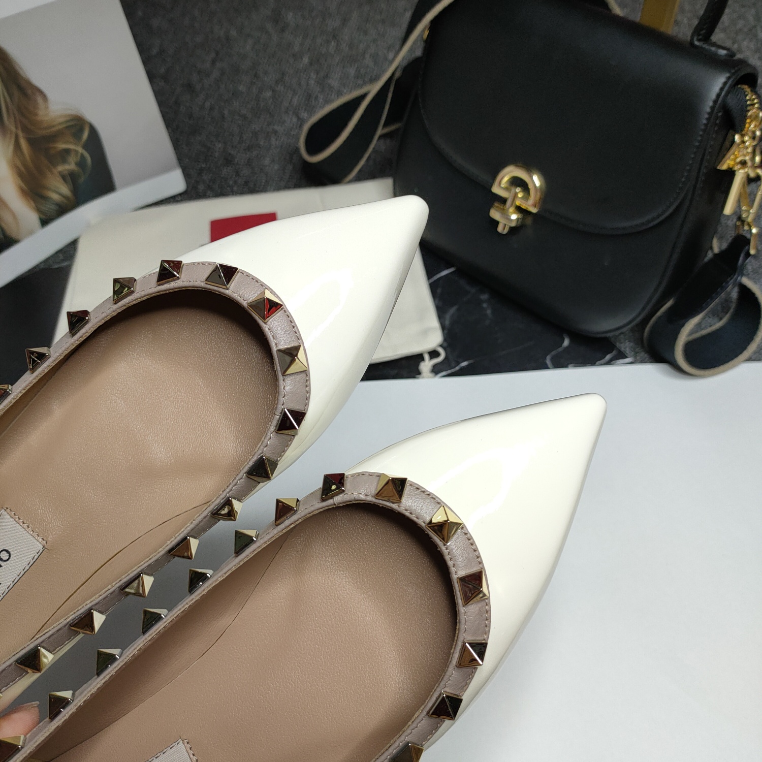 Fashionable Flat-Shoes by Valentin and Warren in High-End Batch 750 - 图片 4