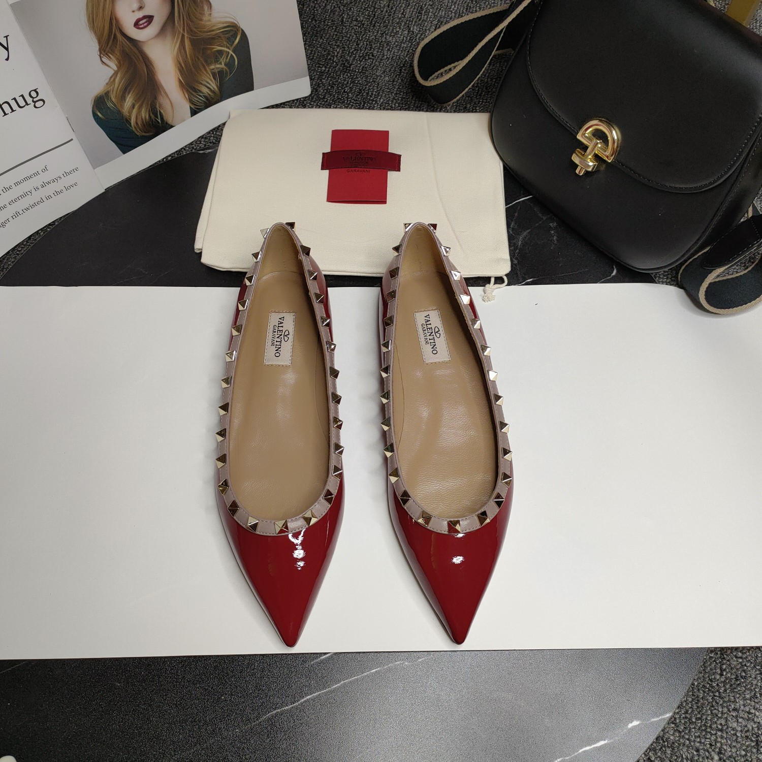 Warren’s Stylish High-End Flat Shoes Collection: Black, White, Red, Sizes 34-42 - 图片 1