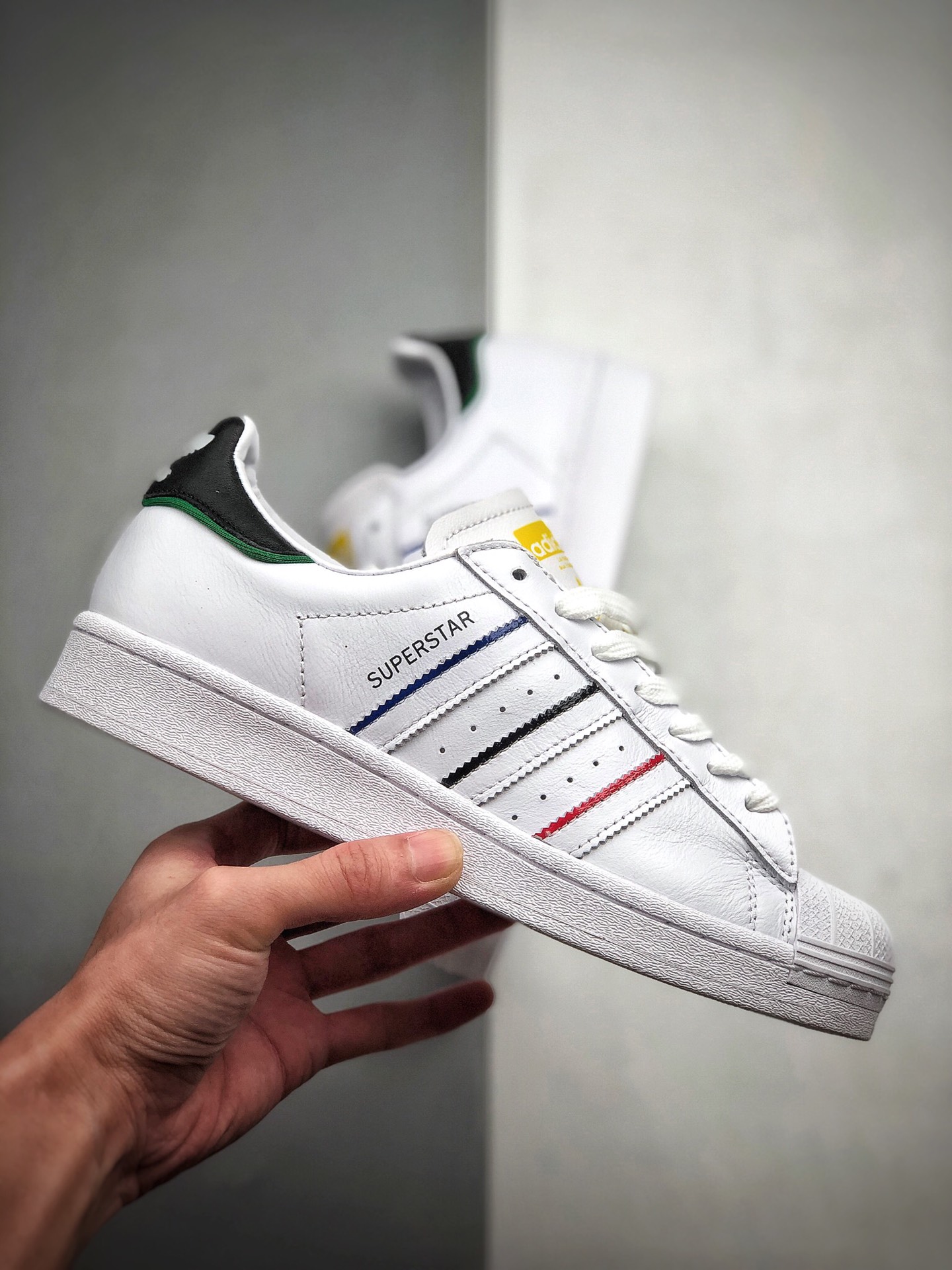 200 韩国原单阿迪达斯adidas三叶草 Originals Superstar Superstar50周年多彩FY2325