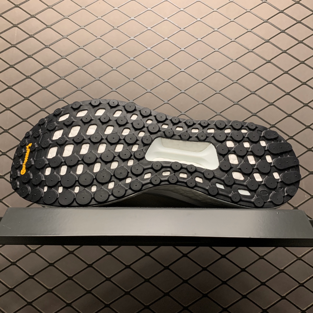 200 Pharrell x Adidas 阿迪达斯 Solarhu Pro 菲董联名超轻透气缓震跑步鞋 EG1837