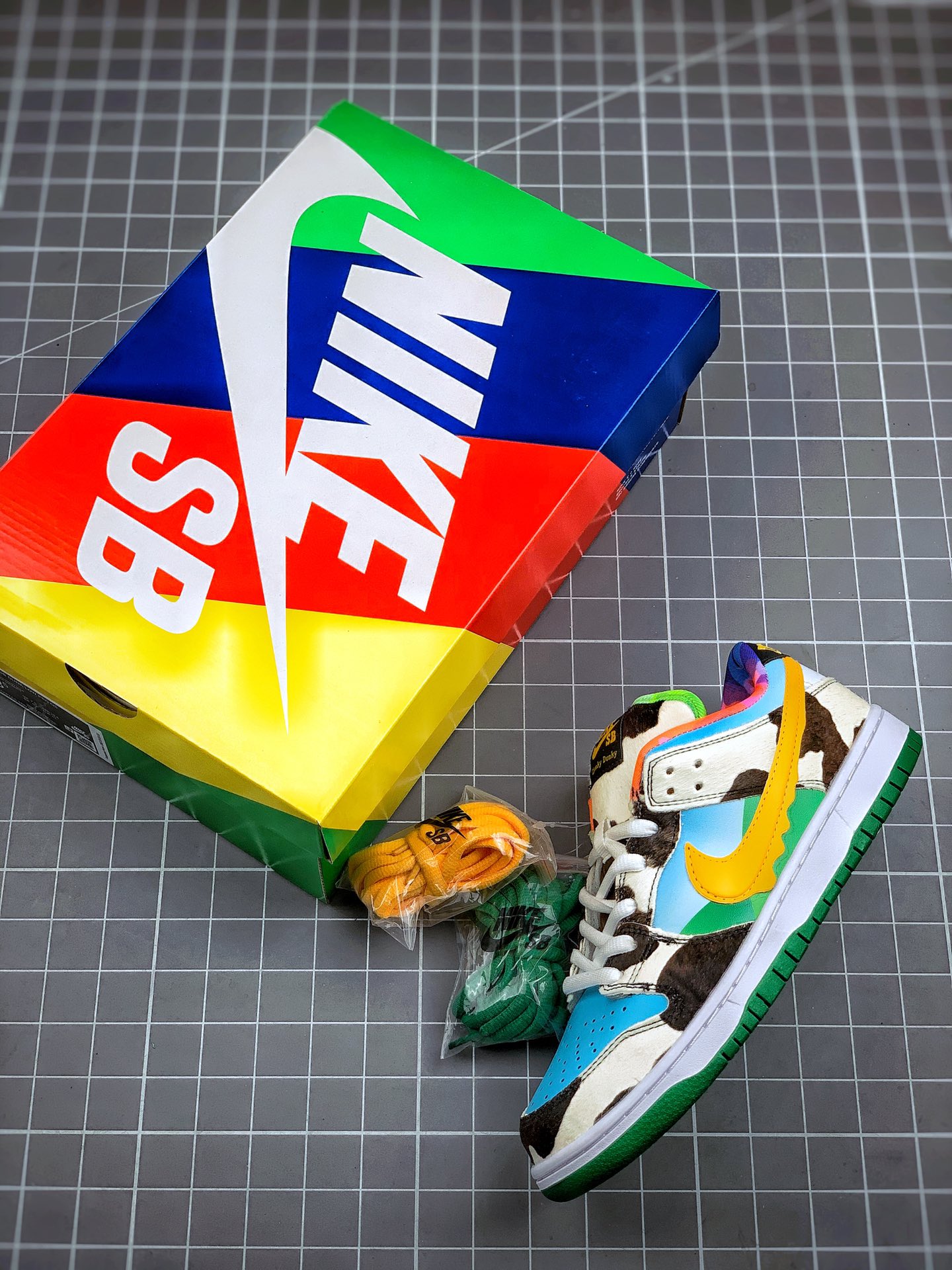 250 Ben & Jerry's x SB Dunk Low  牛奶 淇冰 淋 CU3244-100