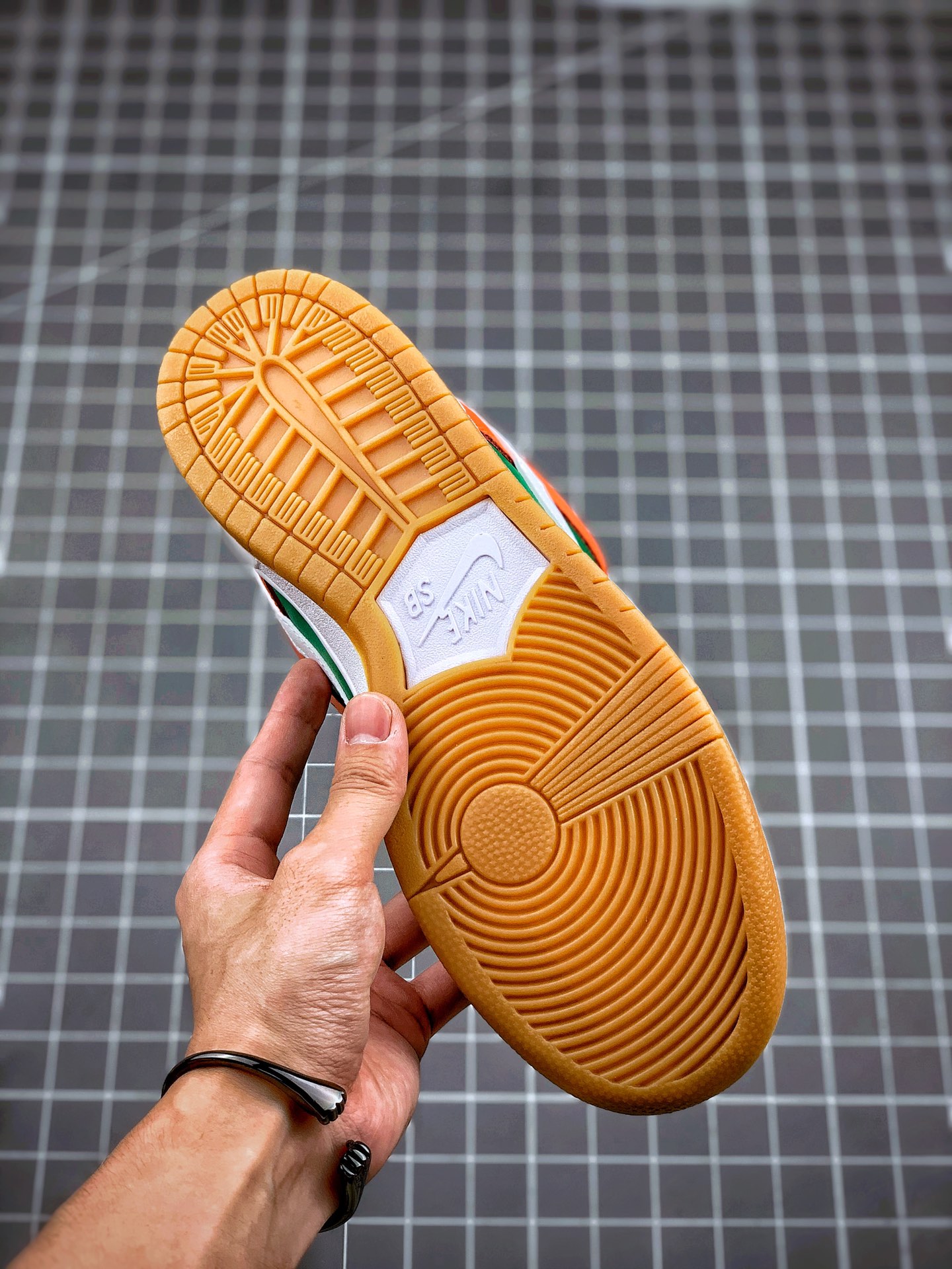 250 7-Eleven x NK SB Dunk Low 日本便利店7-11联名 CZ5130-600