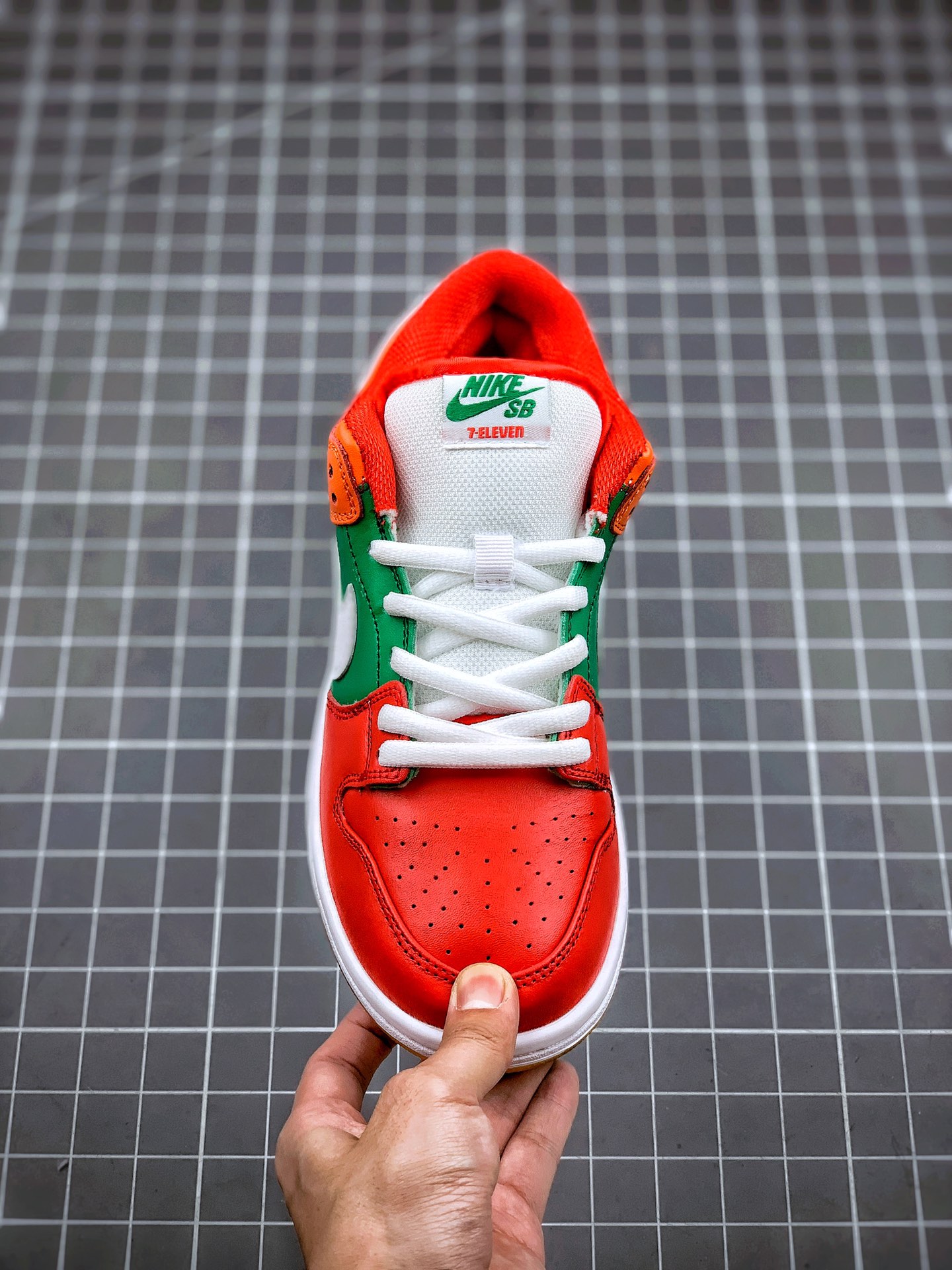 250 7-Eleven x NK SB Dunk Low 日本便利店7-11联名 CZ5130-600