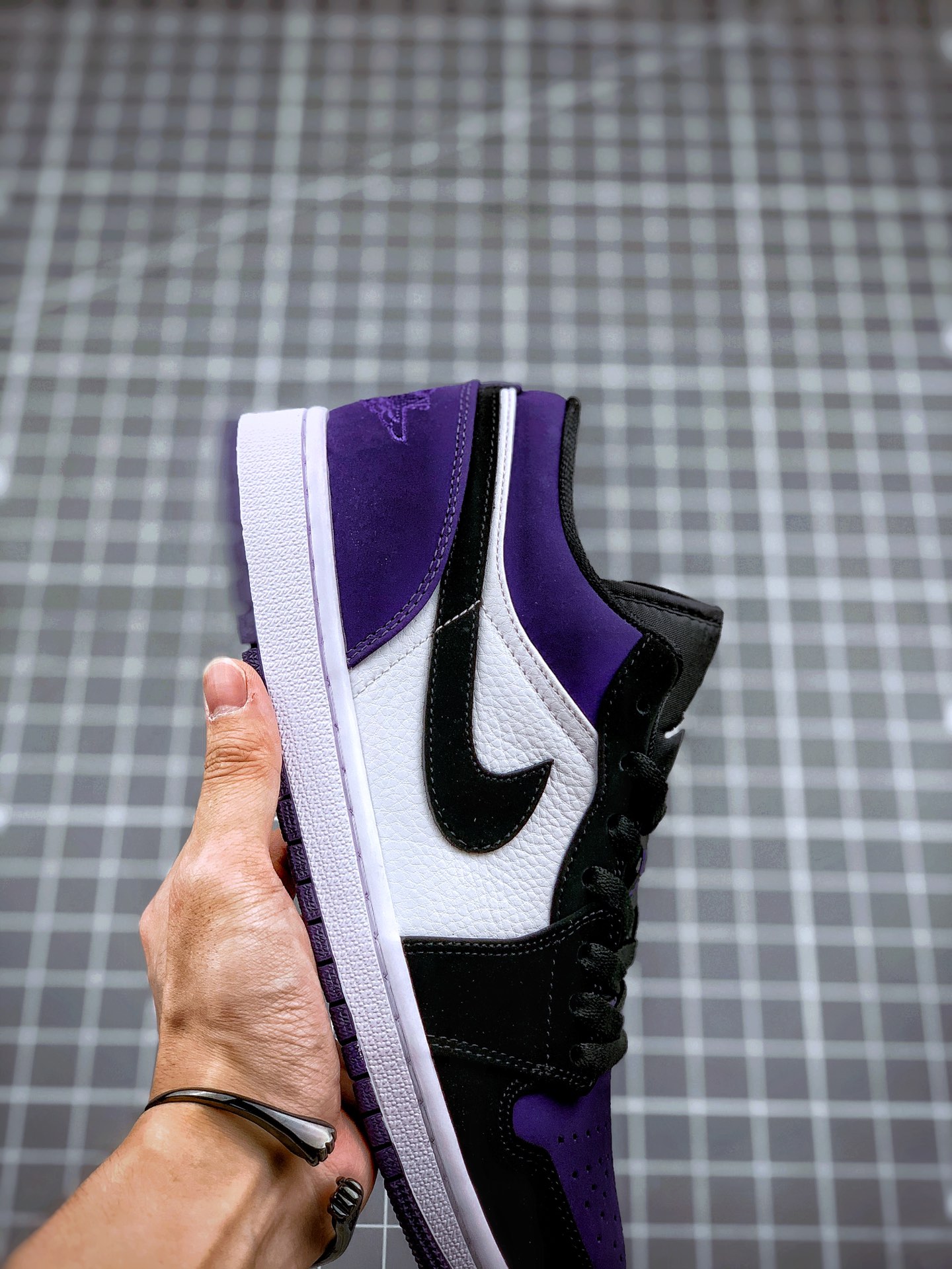 200   Air Jordan 1 Low 黑紫脚趾 553558-125