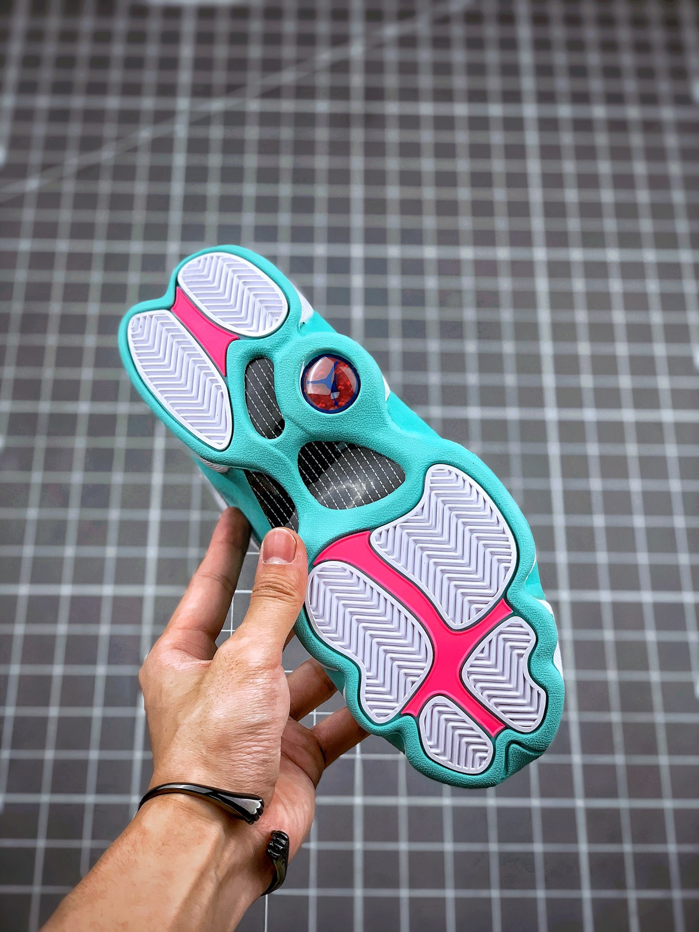 300 Air Jordan 13 ”Aurora Green” （GS）  13彩蛋出货 绝对的女神专属439358-100