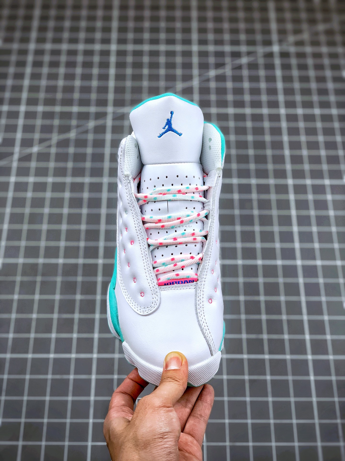 300 Air Jordan 13 ”Aurora Green” （GS）  13彩蛋出货 绝对的女神专属439358-100