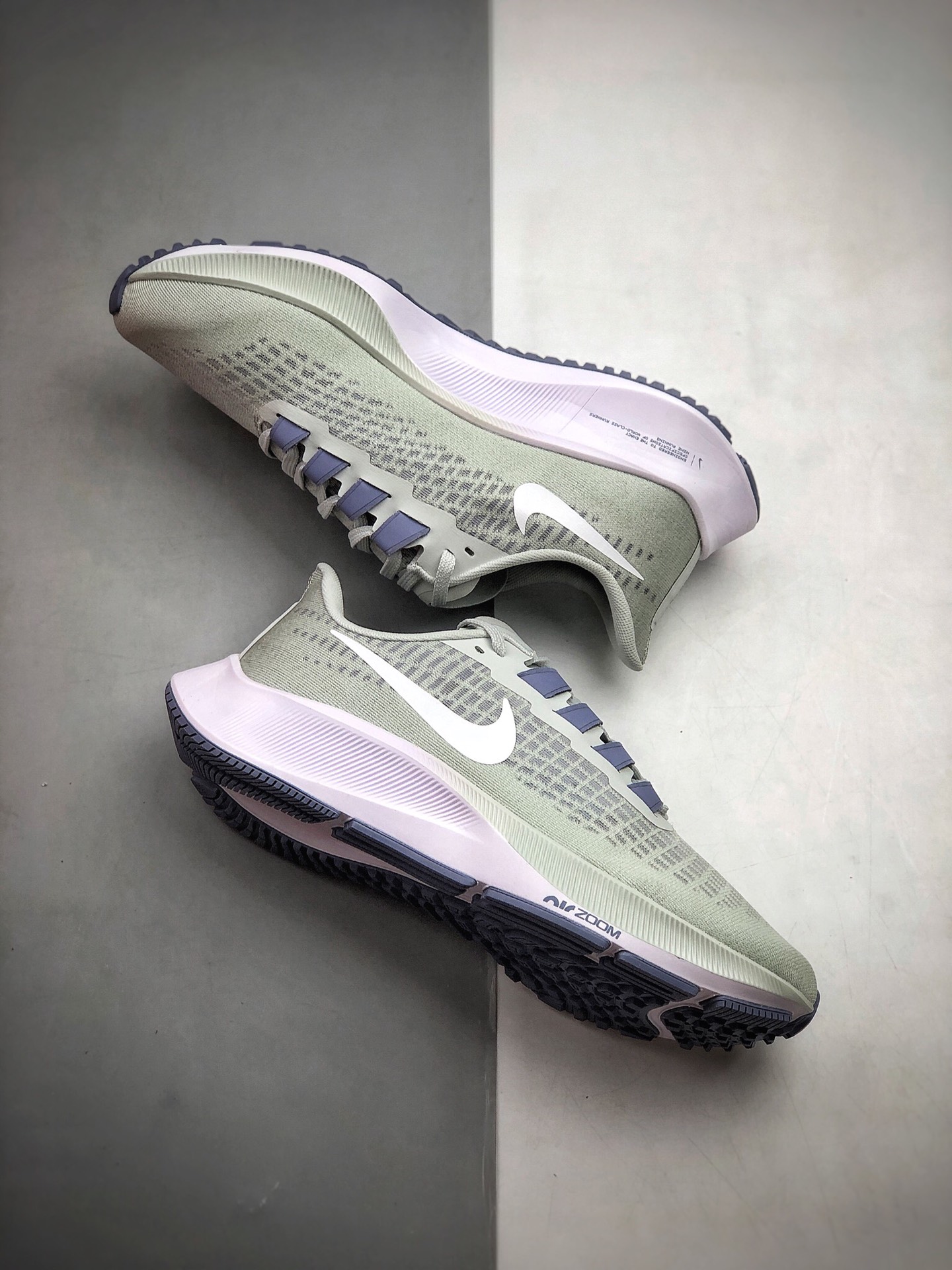 180 公司级耐克NIKE Zoom Pegasus 37 登月37代  透气缓震疾速跑鞋 BQ9647-008