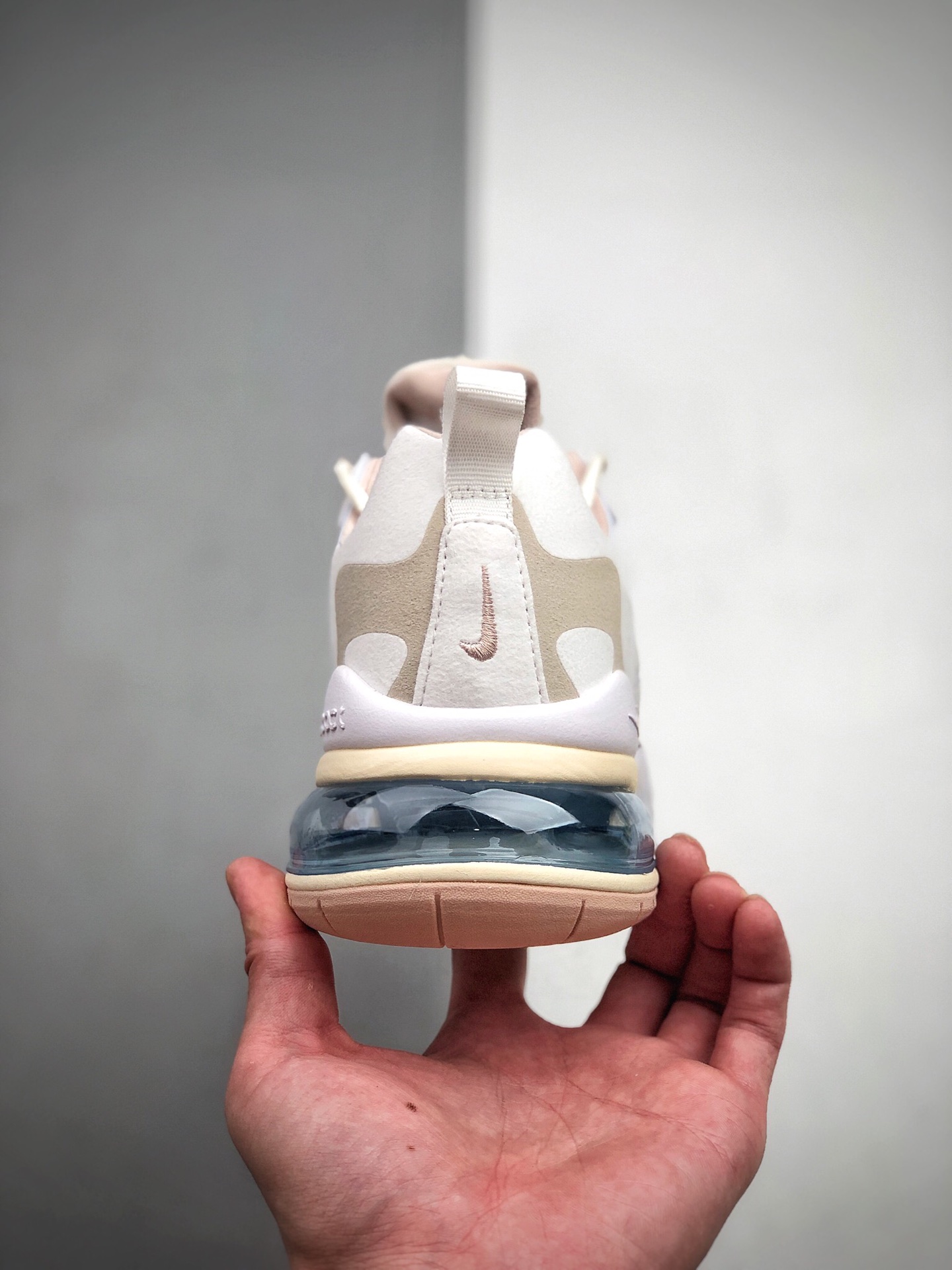 180 耐克 Nike React Air Max 270 React 高桥盾网纱系列 机能半气垫跑步鞋 CJ0619-102