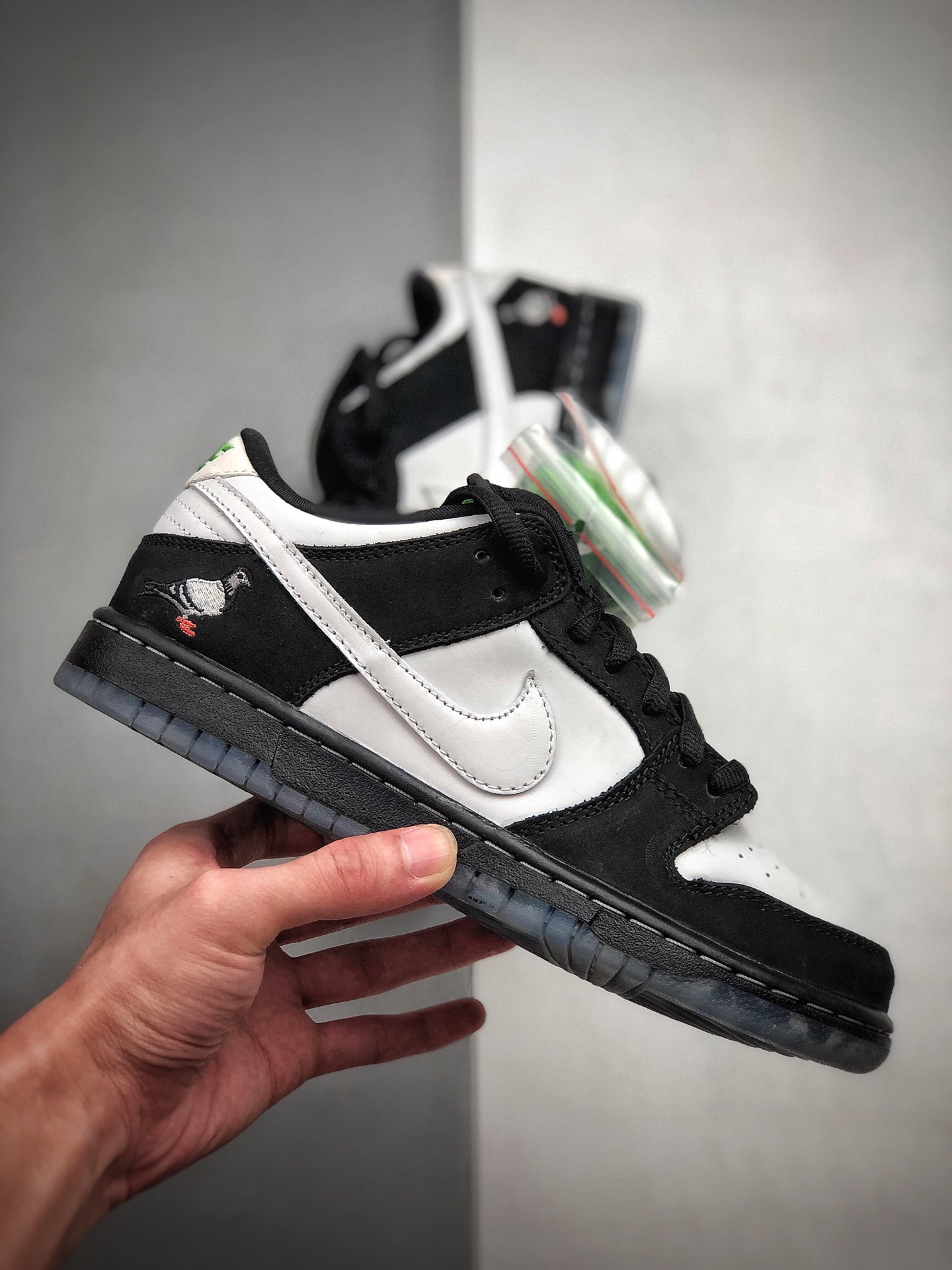 460 Jeff Staple x Nike SB Dunk Low ”Pigeon”扣篮系列低帮经典百搭休闲运动板鞋“黑白熊猫鸽子”BV1310-013