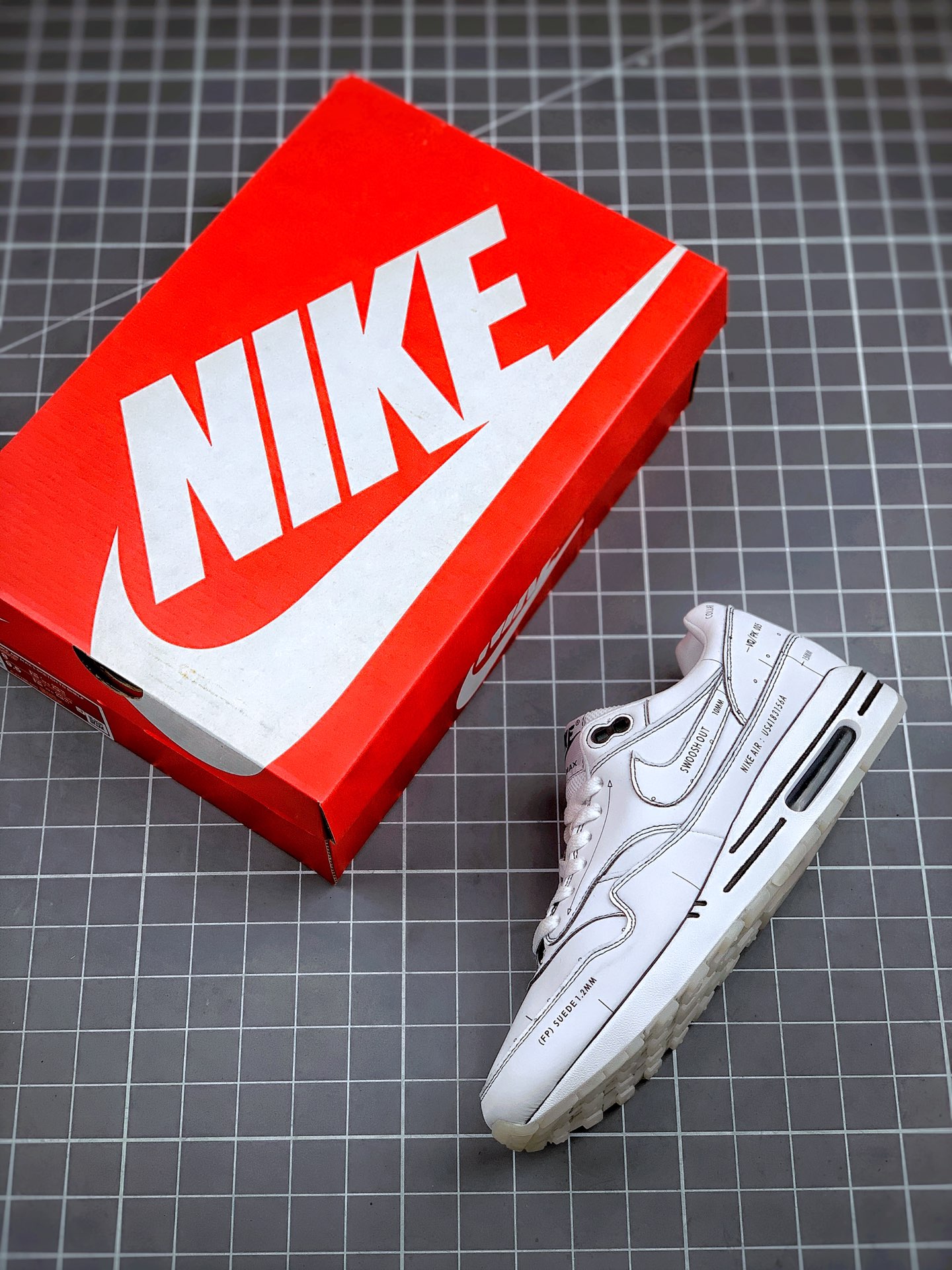 200 Air Max 1 Sketch To Shelf “Schematic”黑白线条 CJ4286-100
