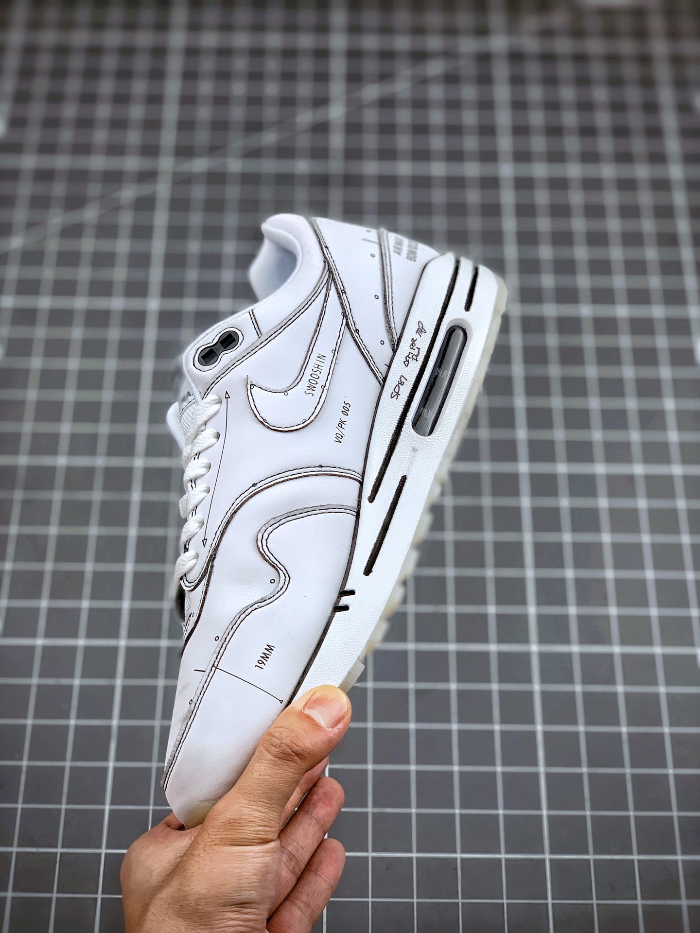 200 Air Max 1 Sketch To Shelf “Schematic”黑白线条 CJ4286-100