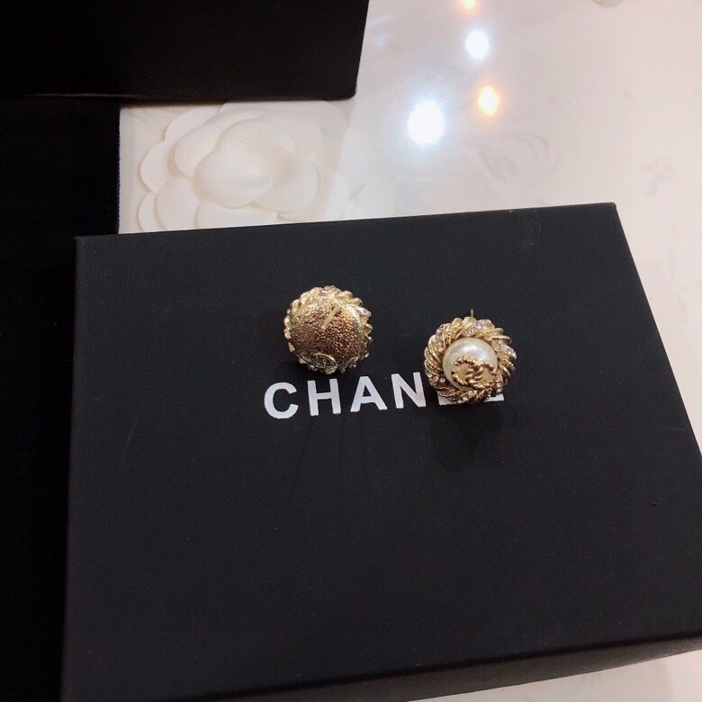 Chanel 香奈儿小香耳钉❤时髦配饰，款式好还不够，细节完胜才算真厉害！个性又精致